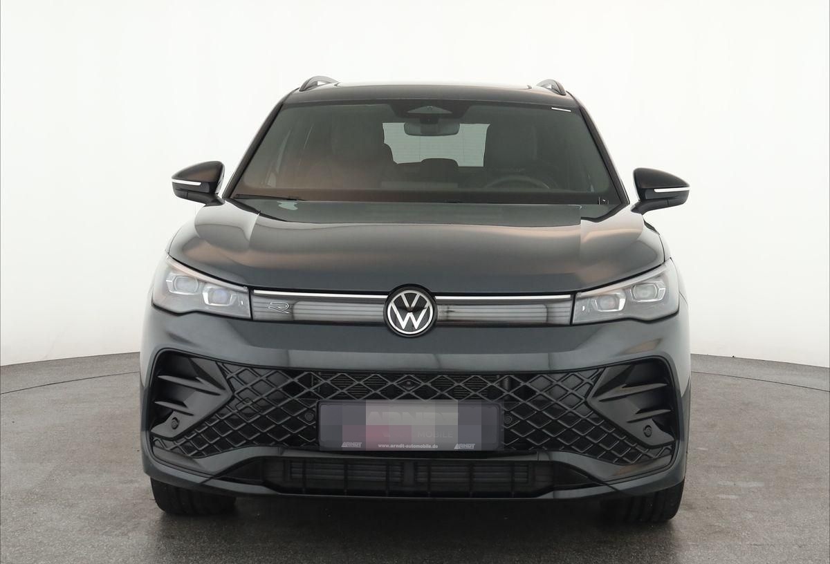 Volkswagen Tiguan 2.0 TSI DSG 4M R-Line IQ Pano Nav Key 360 foto 3