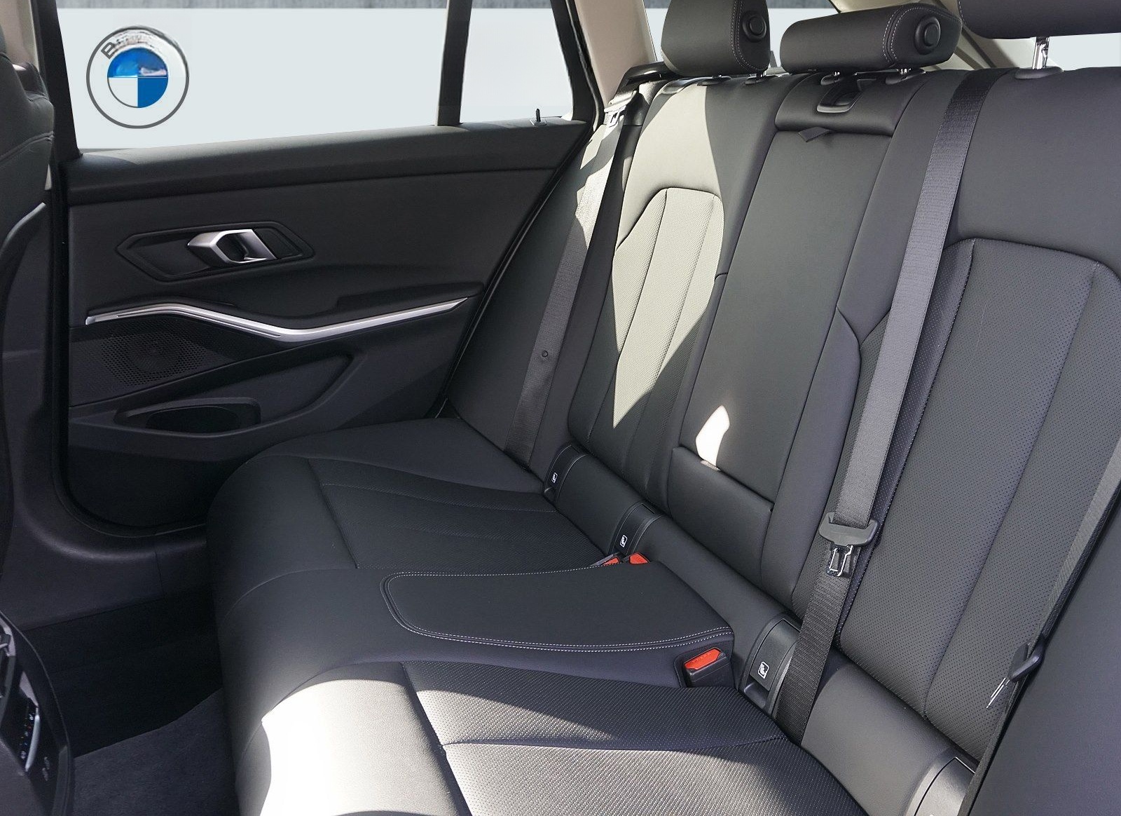 BMW 320d xDrive Touring Head-Up DAB LED RFK Shz foto 11