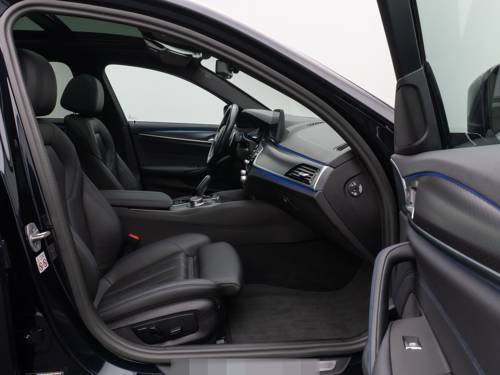 BMW 530d xD M Sport Panorama Kamera HUD HiFi Komfort foto 25