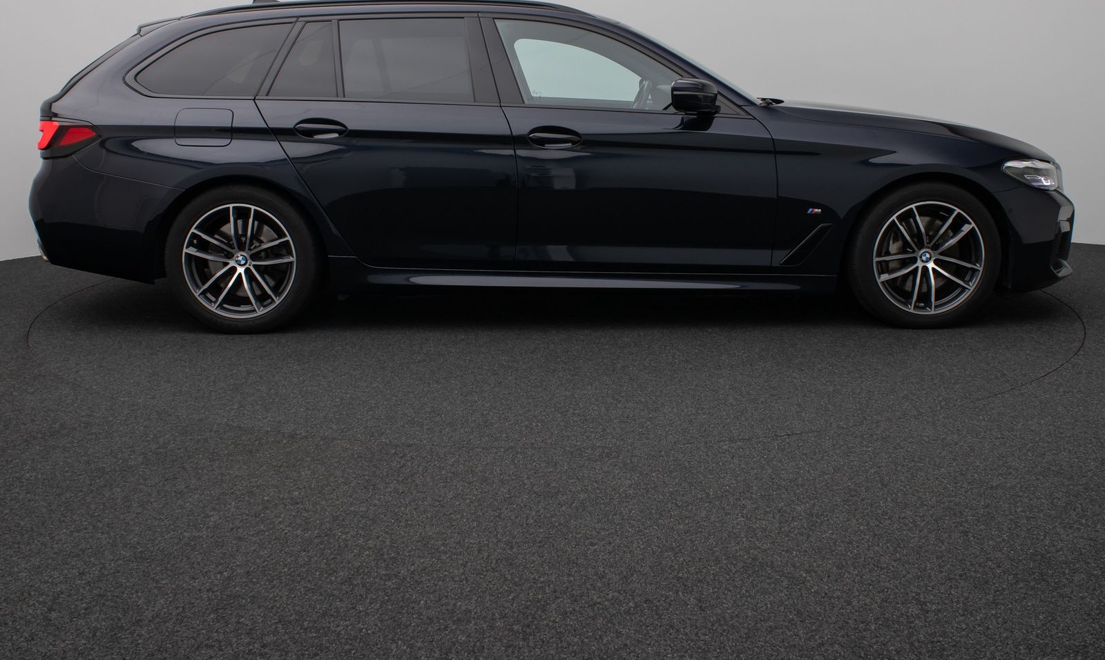 BMW 530d xD M Sport Panorama Kamera HUD HiFi Komfort foto 5