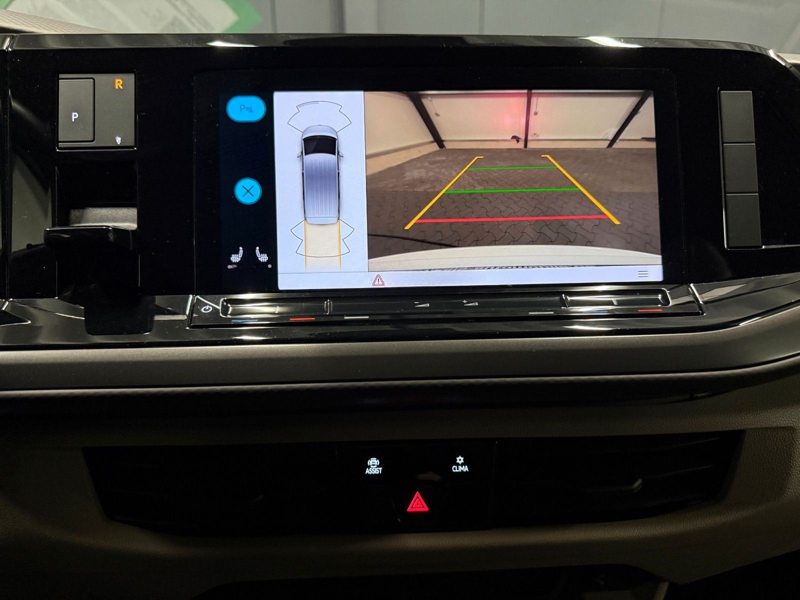 Volkswagen T7 Multivan 2.0 TDI DSG*AHK*KAMERA*NAVI*6-SITZER foto 16