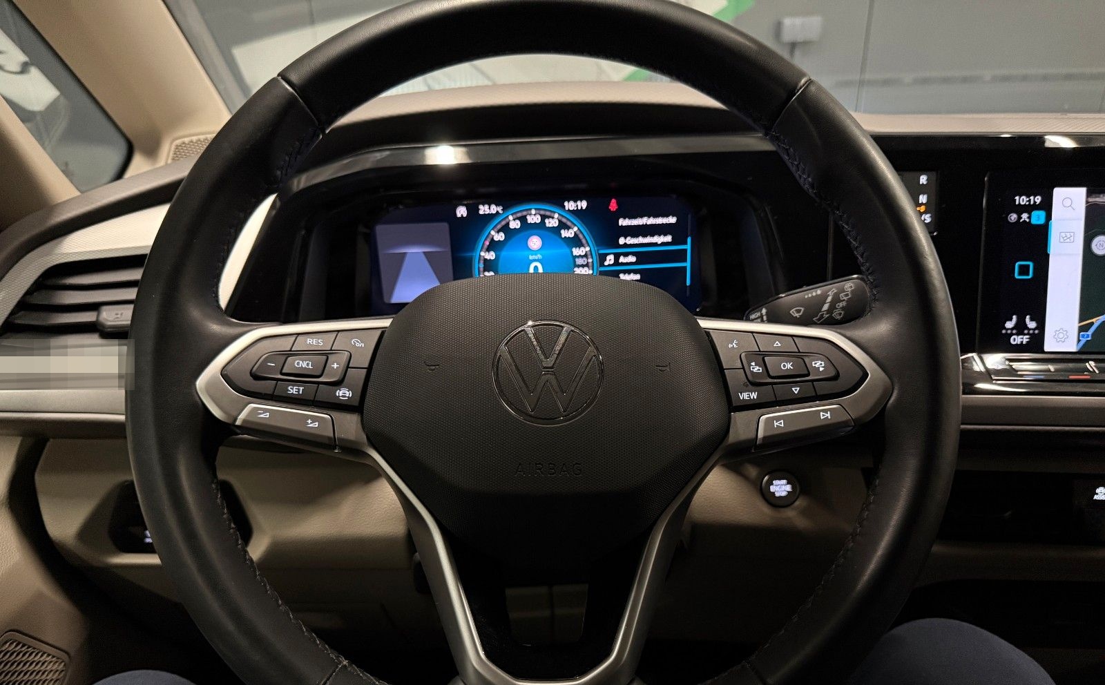 Volkswagen T7 Multivan 2.0 TDI DSG*AHK*KAMERA*NAVI*6-SITZER foto 24