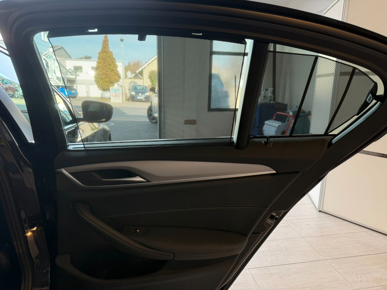 BMW 520 d Mild Hybrid Navi/SHZ/SBL/ACC/LEDER/MASSAGE foto 12