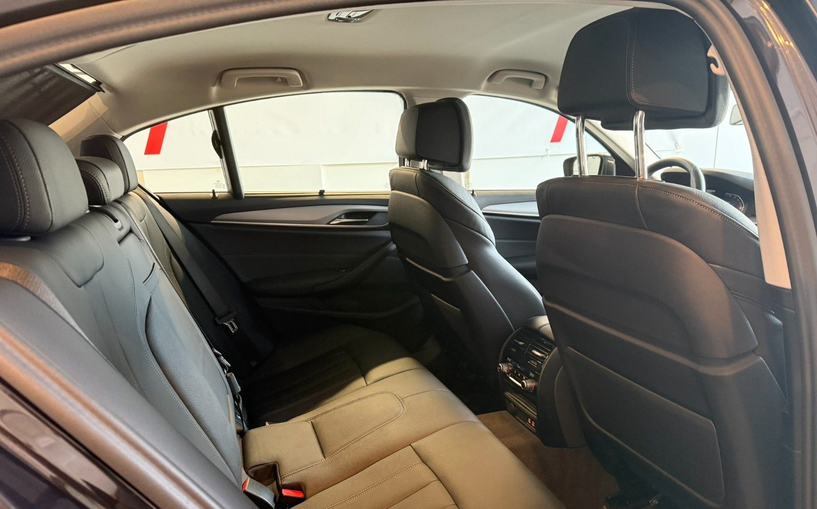 BMW 520 d Mild Hybrid Navi/SHZ/SBL/ACC/LEDER/MASSAGE foto 10