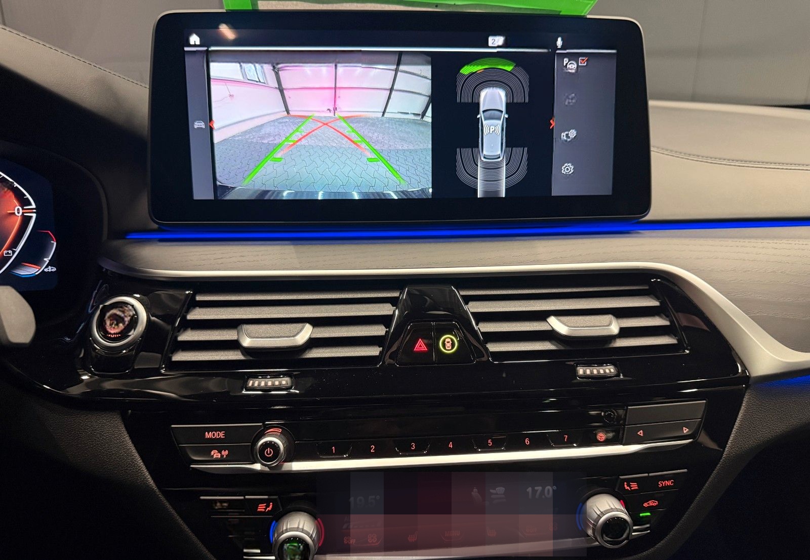 BMW 540d Touring xDrive M-Sport*20Zoll*PANORAMA*HUD* foto 17