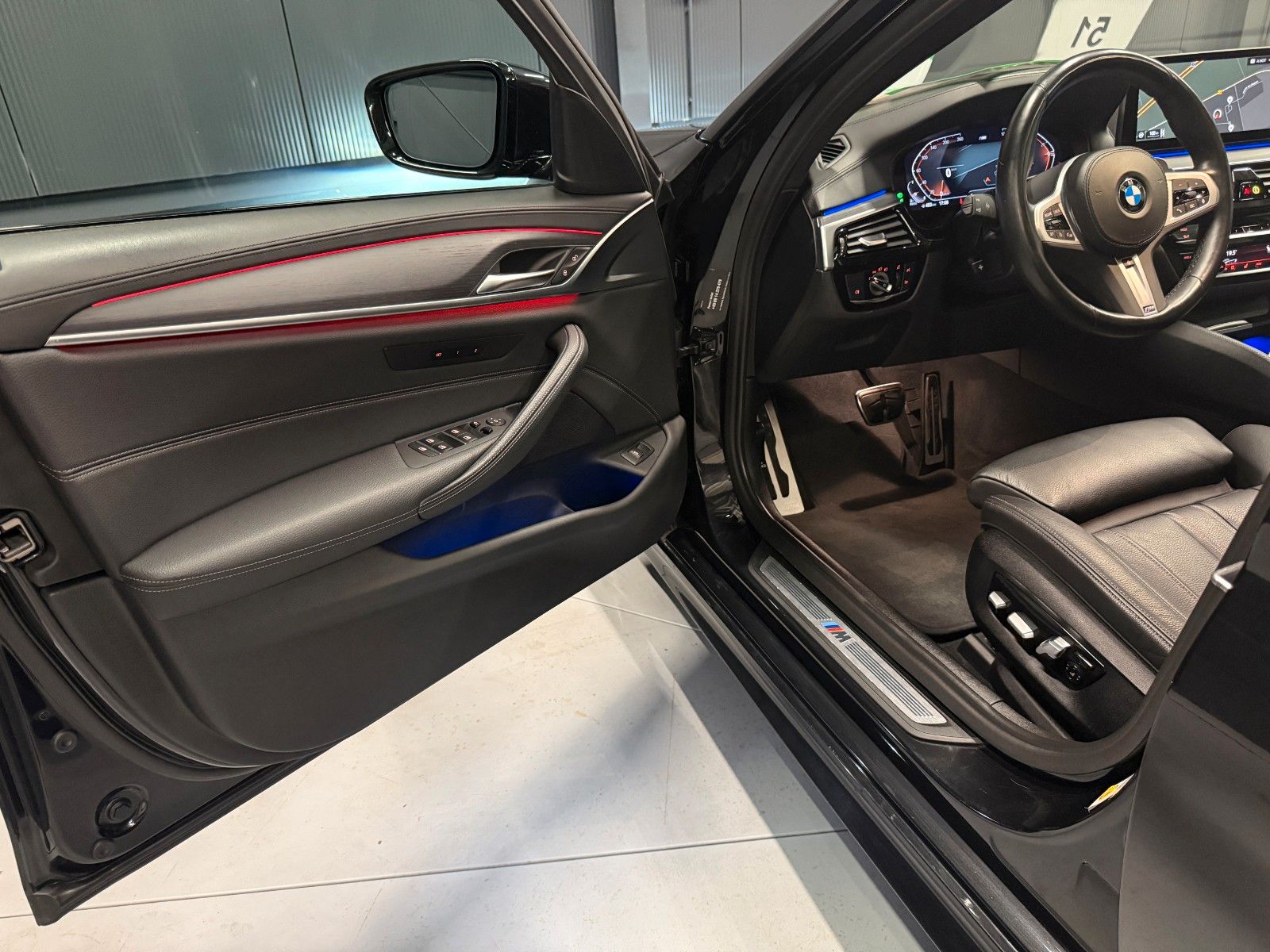 BMW 540d Touring xDrive M-Sport*20Zoll*PANORAMA*HUD* foto 23