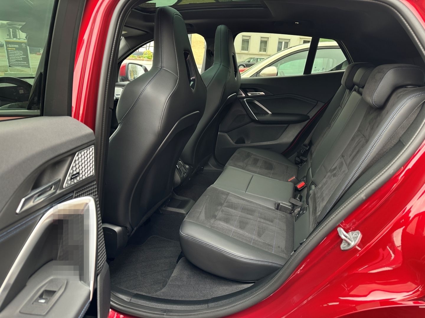 BMW X2 xDrive20d M SPORT M SITZE PANO ICONIC 360 DA+ foto 18