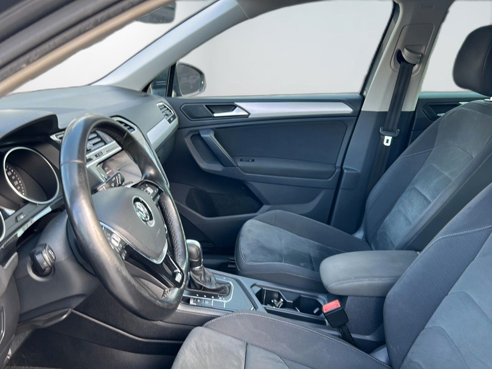 Volkswagen 1.5 TSI Comfortline LED ACC DSG NAVI KEYLESS TOP foto 13