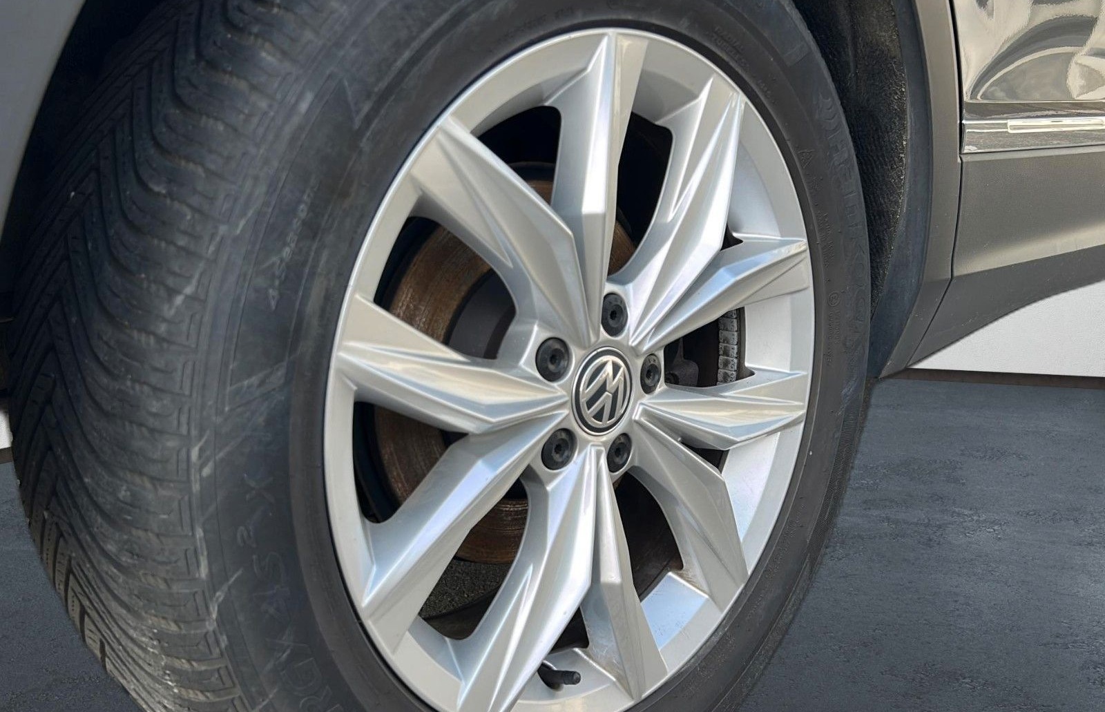 Volkswagen 1.5 TSI Comfortline LED ACC DSG NAVI KEYLESS TOP foto 30