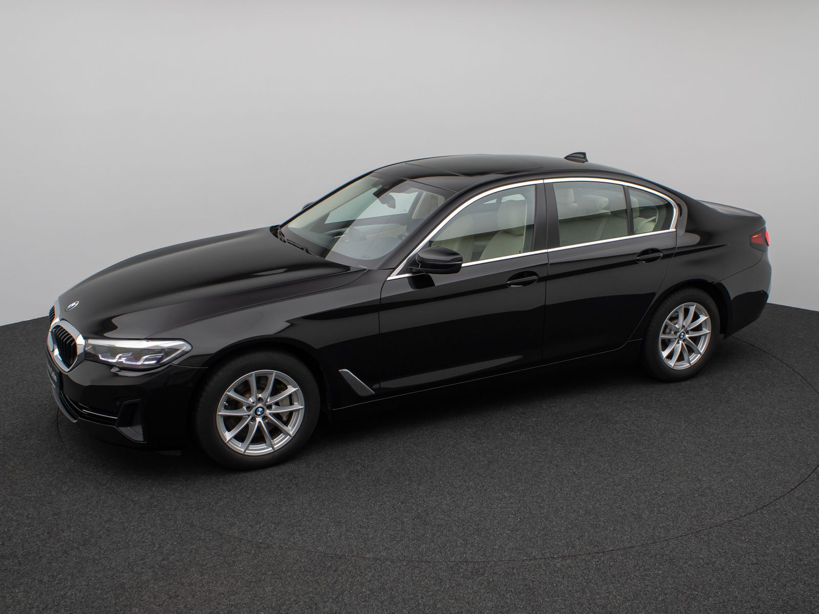 BMW 530i Kamera Glasdach DAB Lenkrhzg Klima-4. Alarm foto 12