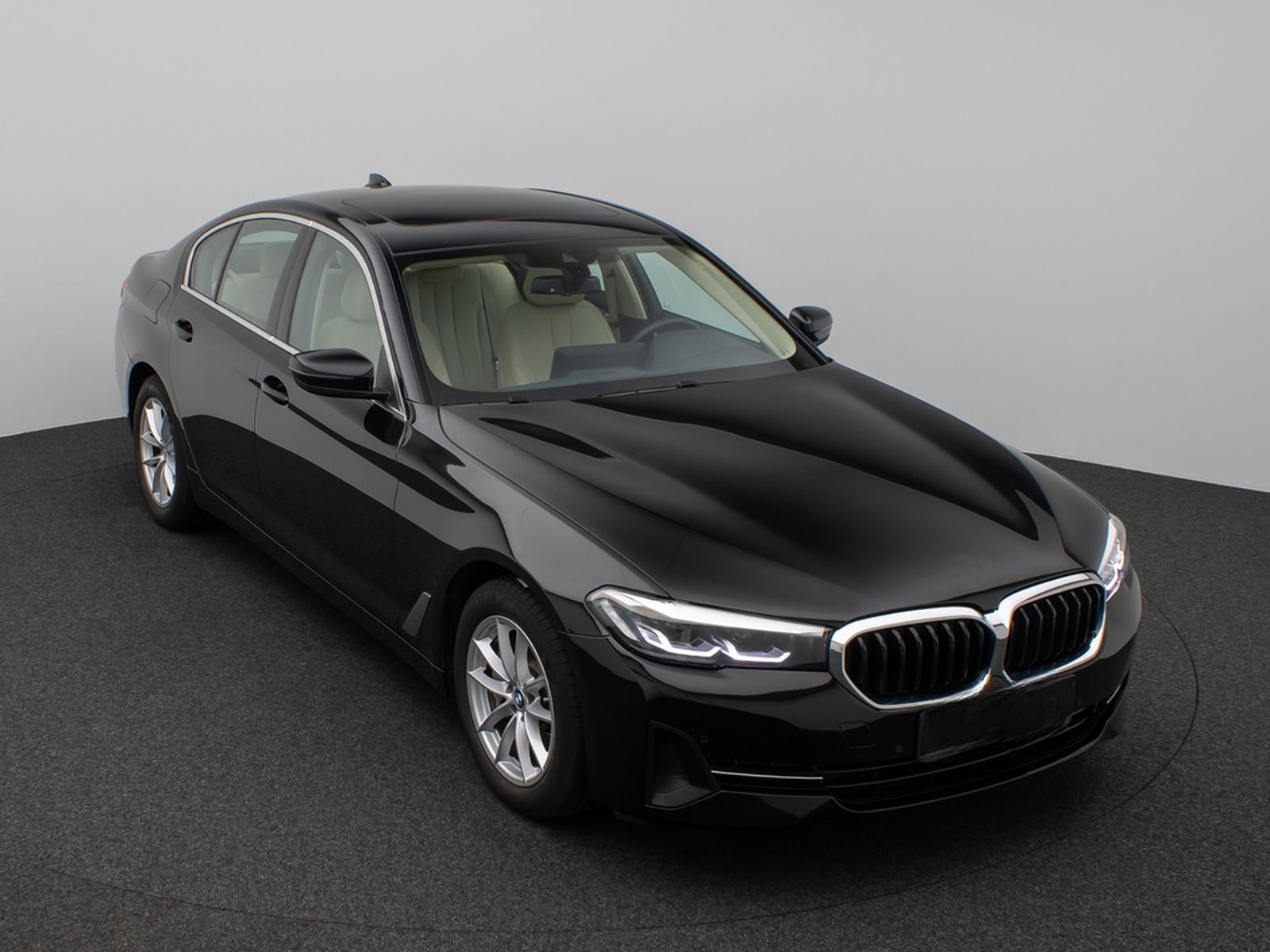 BMW 530i Kamera Glasdach DAB Lenkrhzg Klima-4. Alarm foto 3