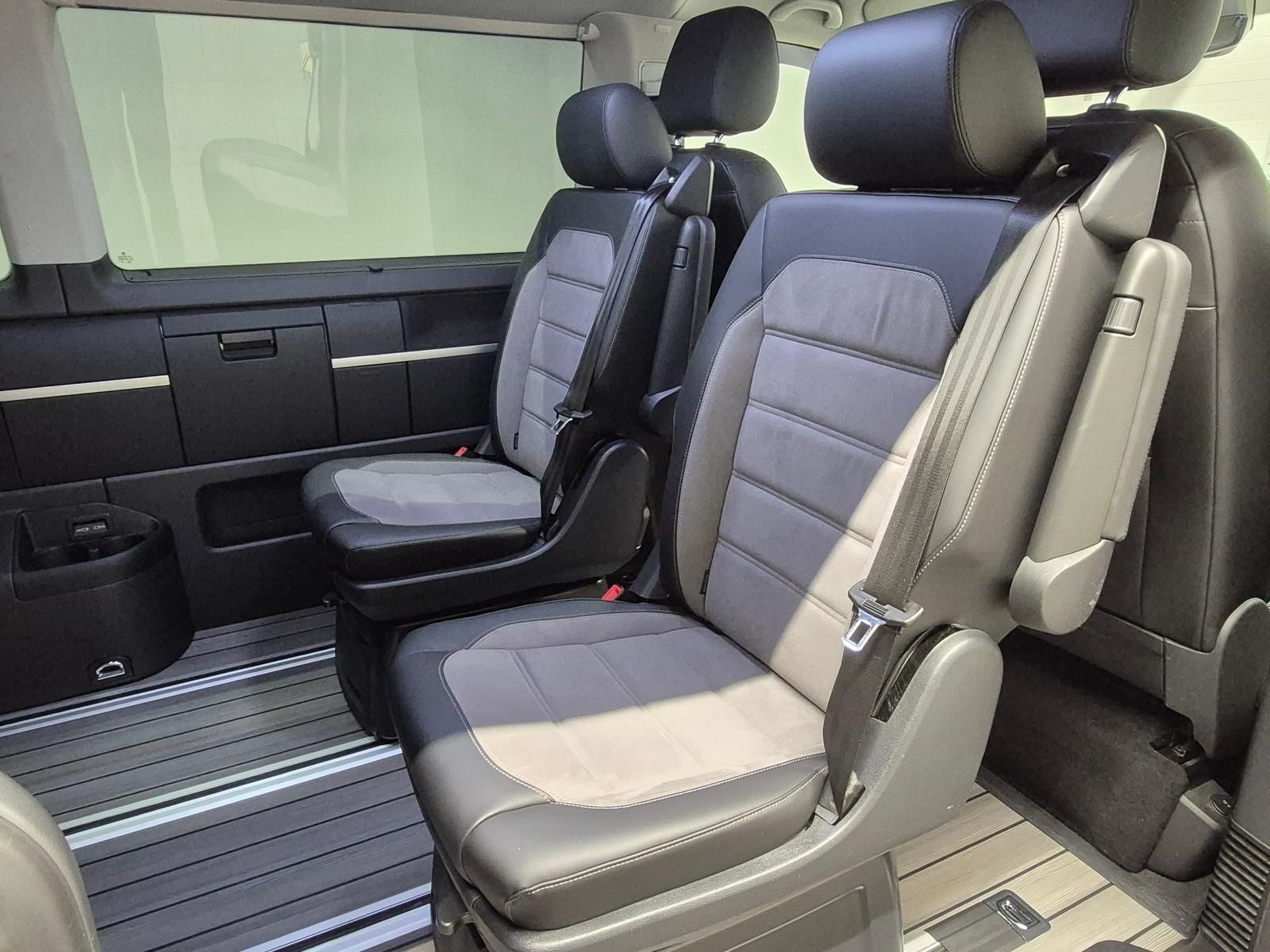 Volkswagen T6.1 Multivan 7-Sitz/LED/Navi/Stdhzg/AHK/SHZ/Kam foto 11