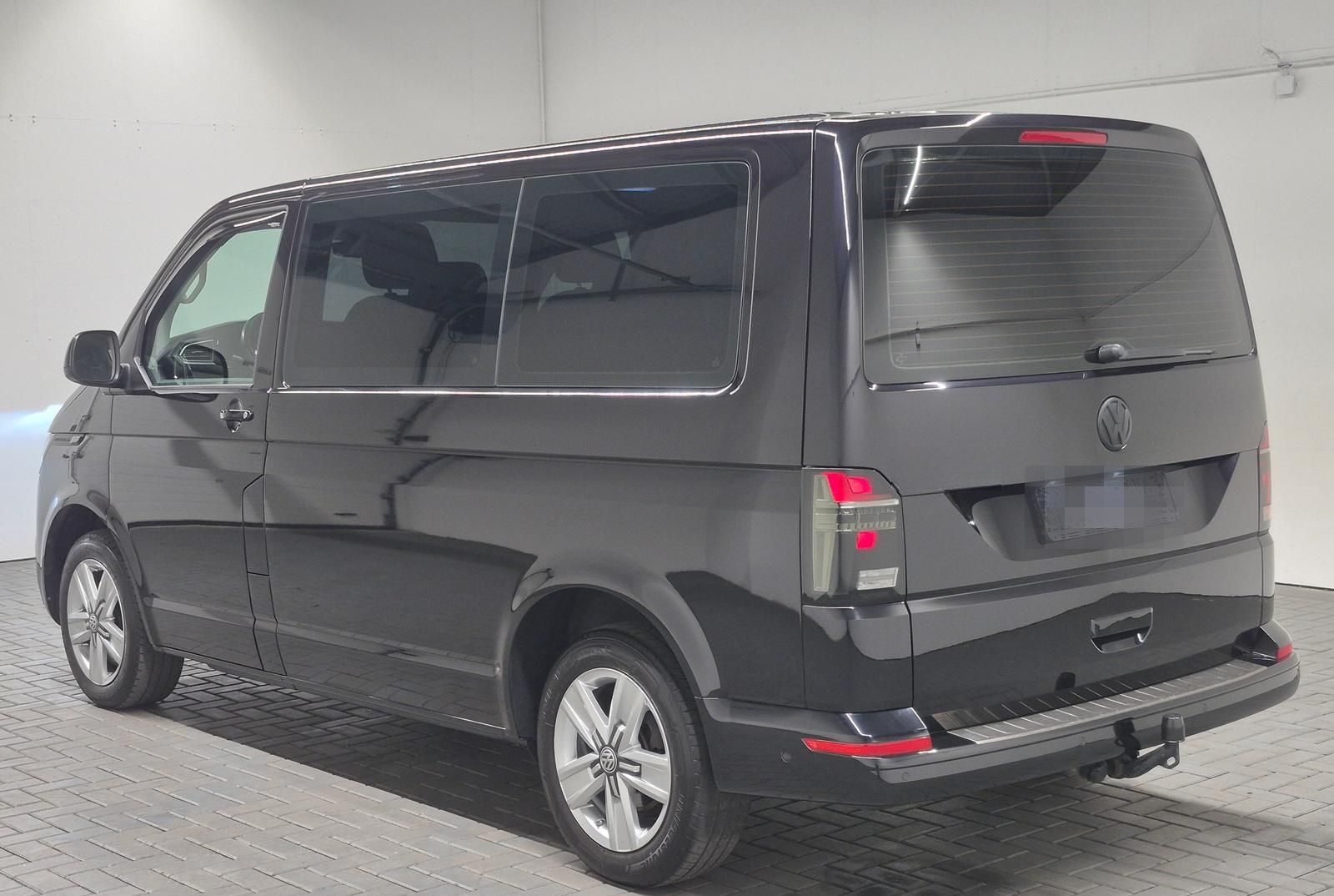Volkswagen T6.1 Multivan 7-Sitz/LED/Navi/Stdhzg/AHK/SHZ/Kam foto 3