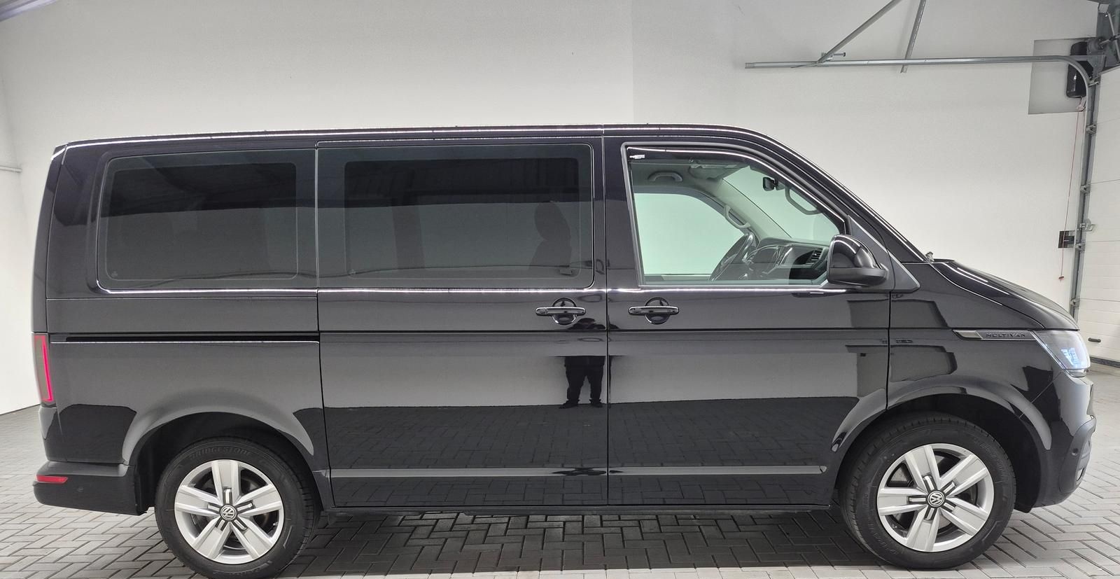 Volkswagen T6.1 Multivan 7-Sitz/LED/Navi/Stdhzg/AHK/SHZ/Kam foto 5