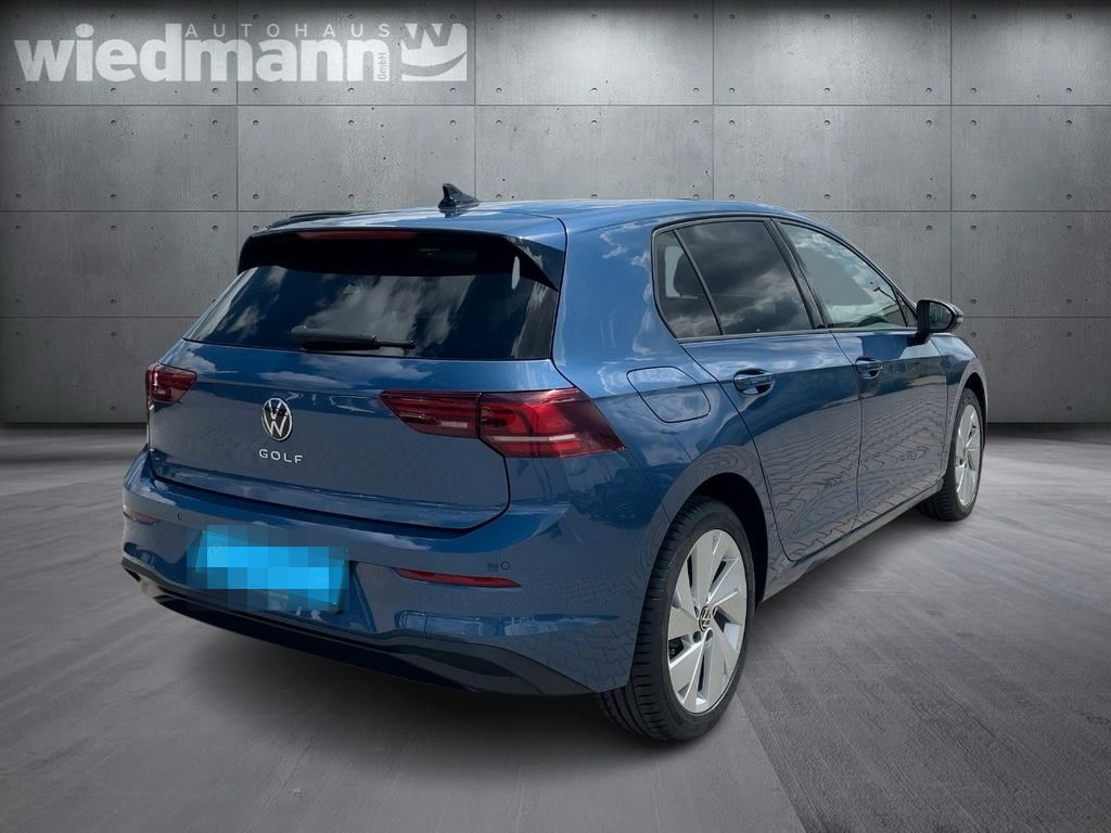 Volkswagen Golf VIII Life 1.5 TSI AHK+ACC+LED+Pano+Climatr. foto 4
