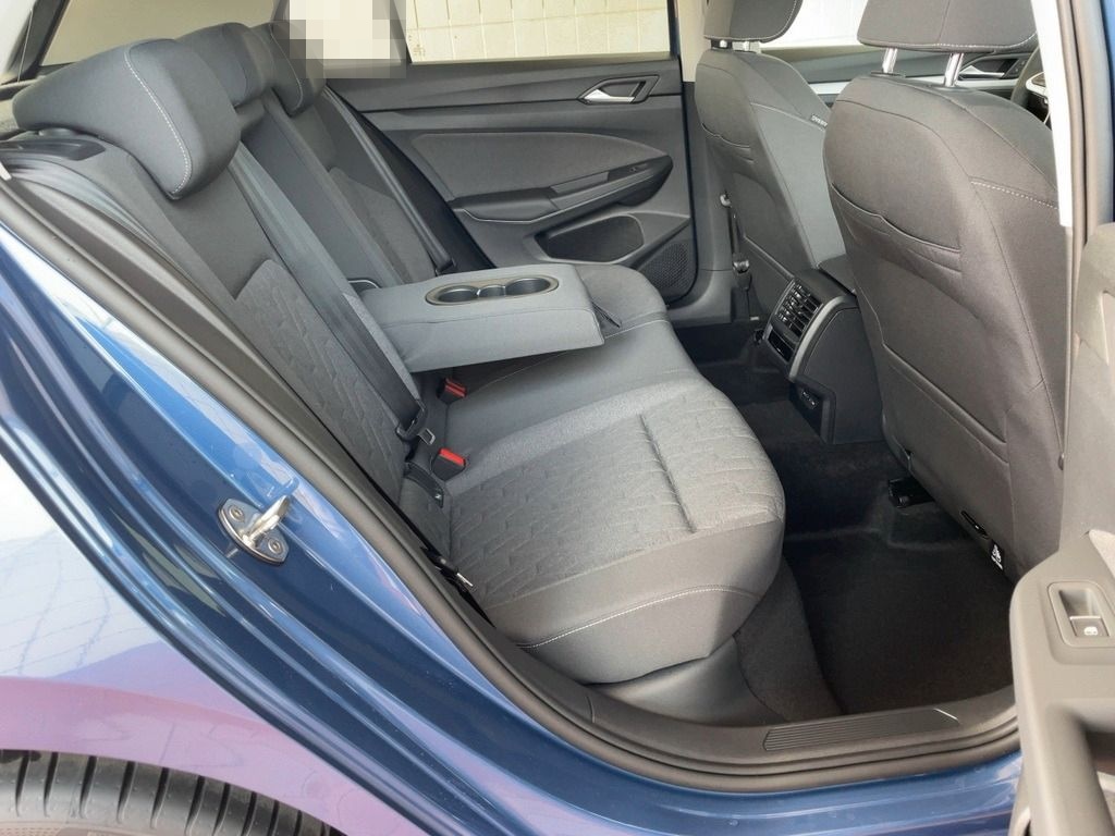 Volkswagen Golf VIII Life 1.5 TSI AHK+ACC+LED+Pano+Climatr. foto 9