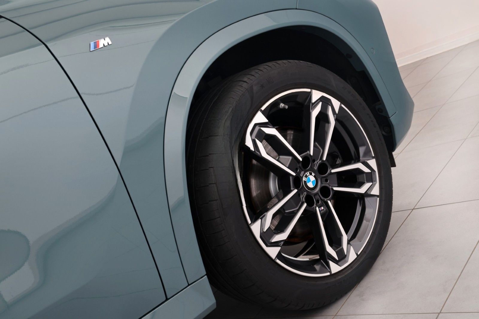 BMW X1 xDrive23d M Sport ACC RFK AHK 19" 8-fach foto 5