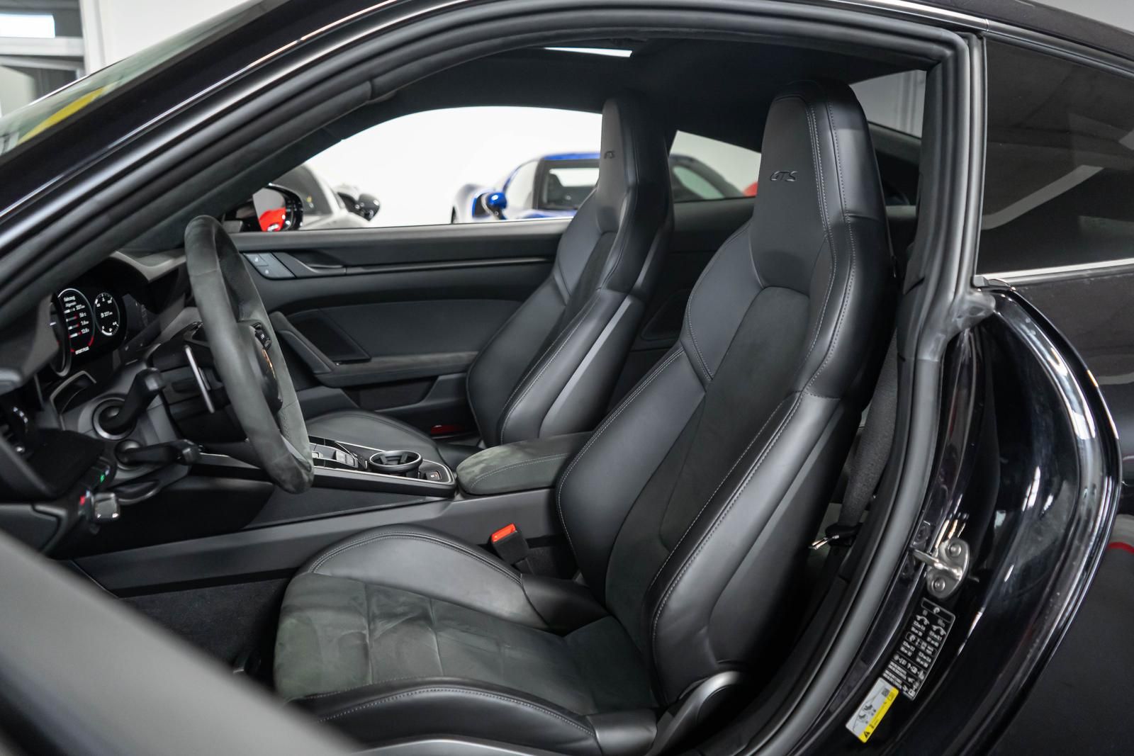 Porsche 911 Carrera 4 GTS BOSE LIFT CHRONO PPF APPROVED foto 17