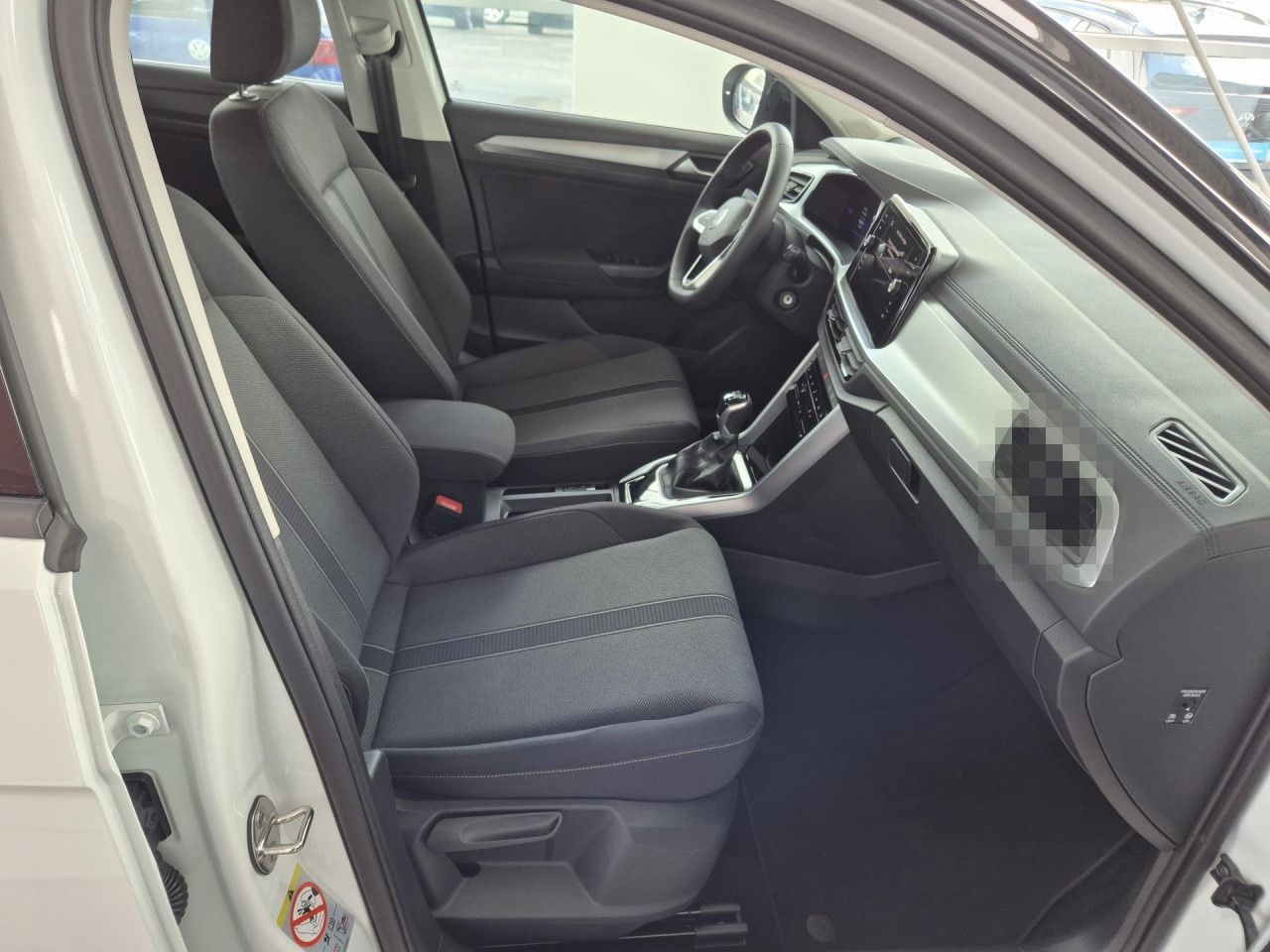 Volkswagen T-ROC Life SITZH NAVI CLIMATR APP LM LED foto 16