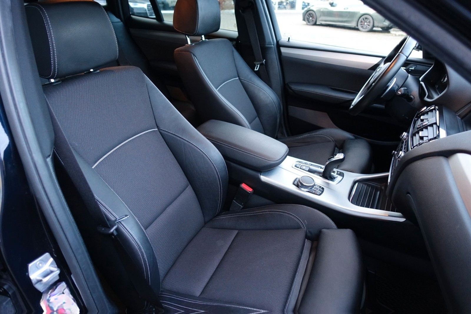 BMW X4 xDrive 35 i M Sport Navi, Standheizung, Top foto 22