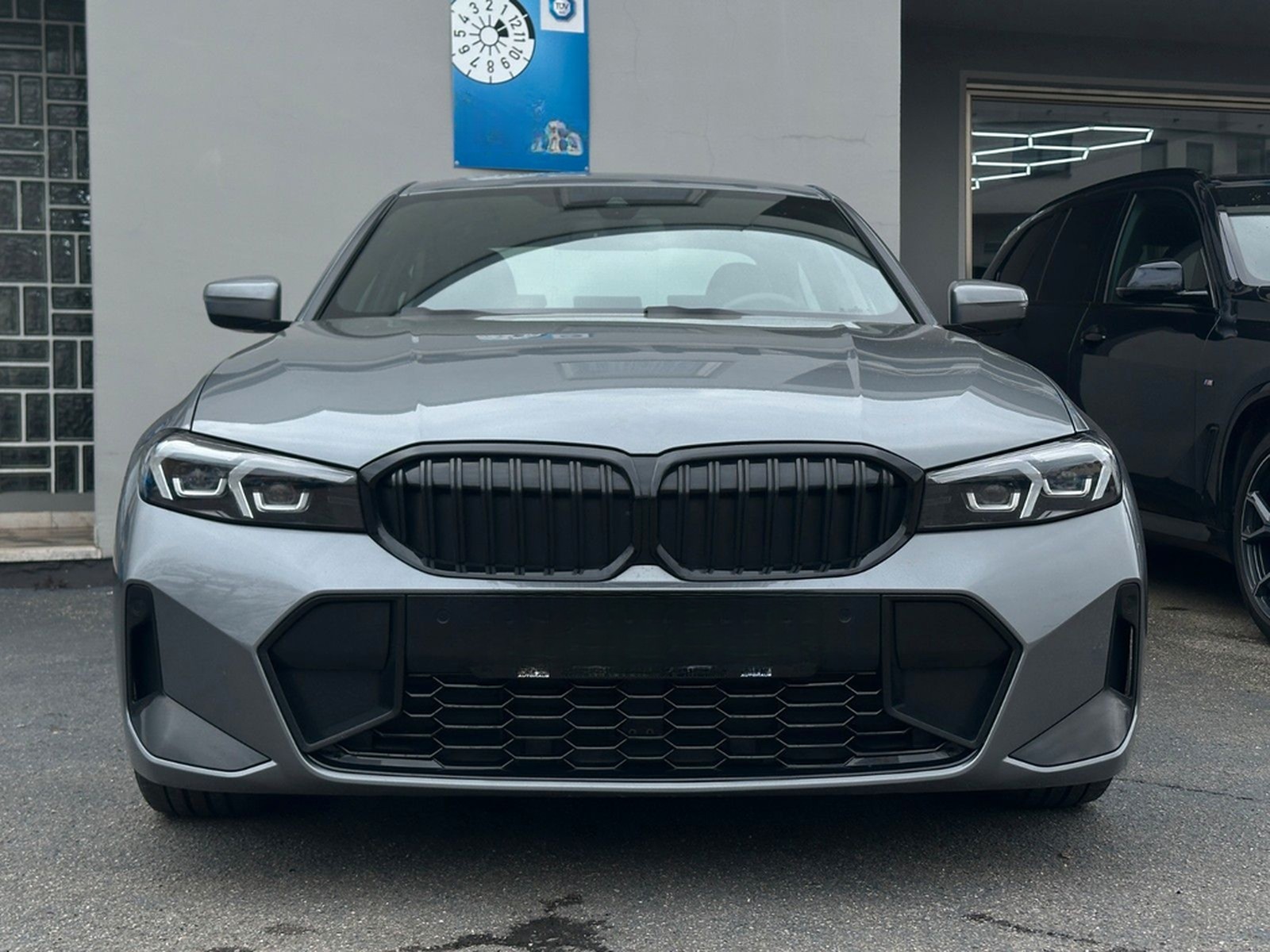 BMW 318i M Sport LCI LED DA PA H/K 19" Keyless foto 2