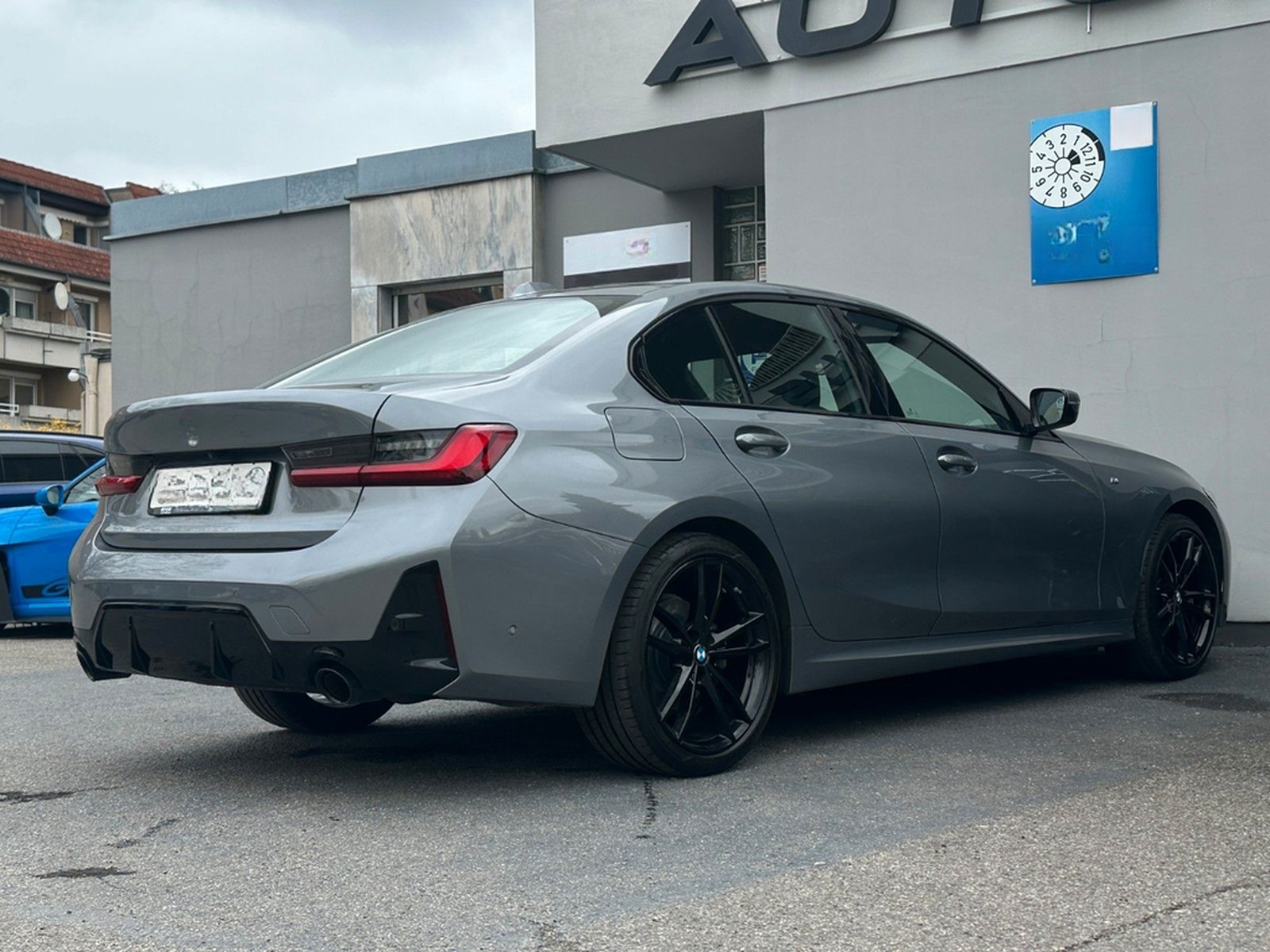 BMW 318i M Sport LCI LED DA PA H/K 19" Keyless foto 5