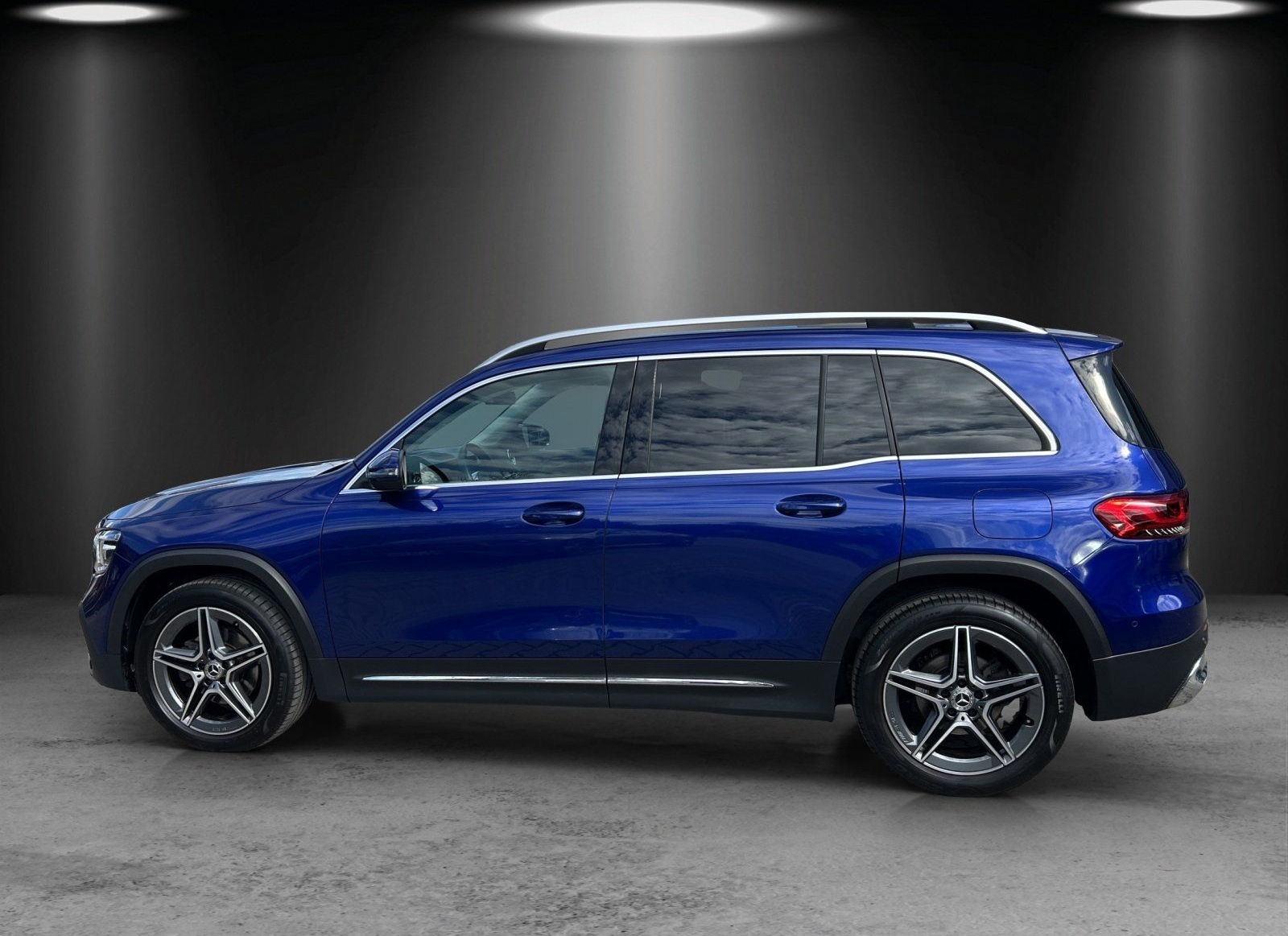 Mercedes-Benz GLB200 4M AMG HighEndMBUX Busines LED Kamera DAB foto 2