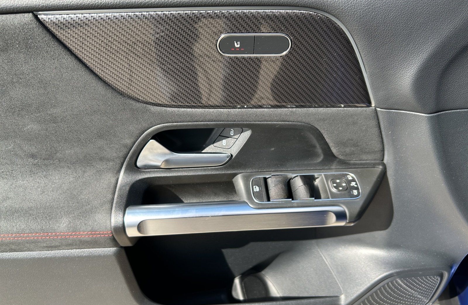 Mercedes-Benz GLB200 4M AMG HighEndMBUX Busines LED Kamera DAB foto 12