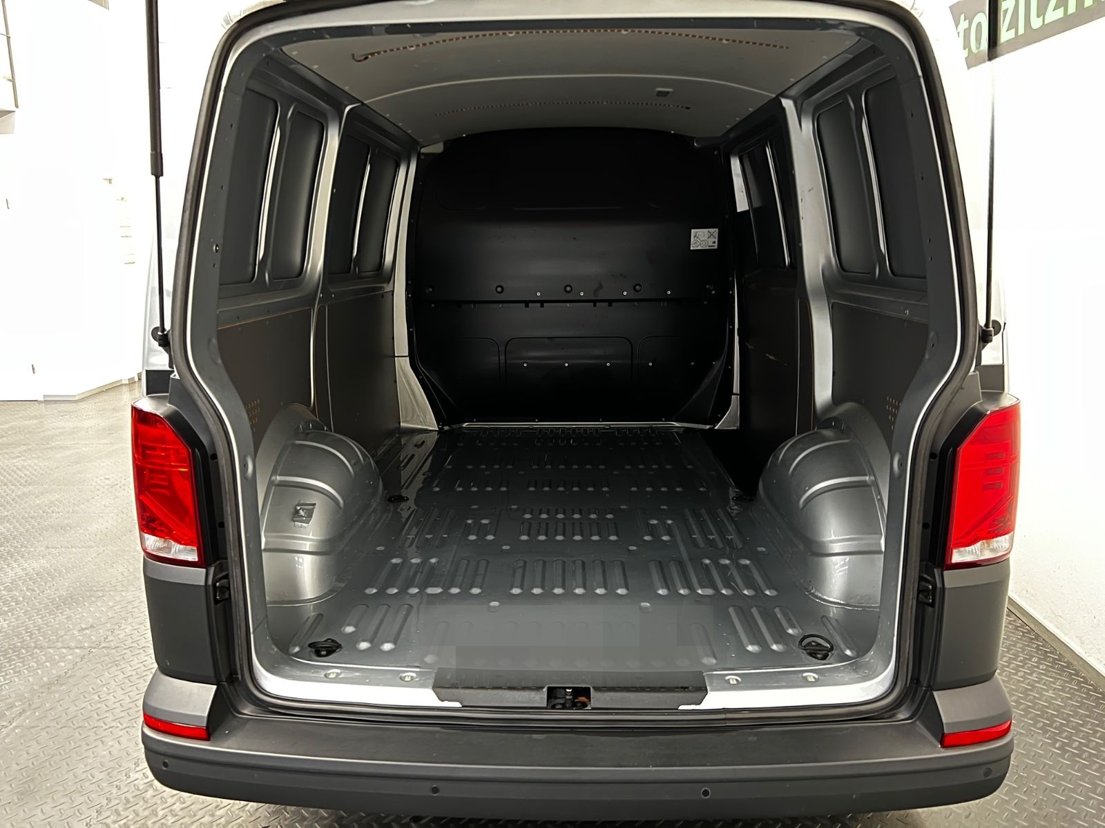 Volkswagen T6.1 Transporter Kasten *SERVICE+TÜV NEU* foto 7