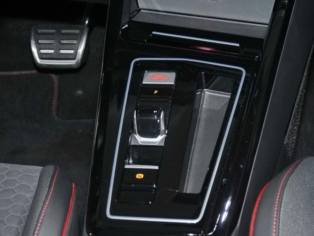 Volkswagen Golf GTI 8 2.0 TSI DSG Clubsport NAVI KAMERA IQ. foto 11