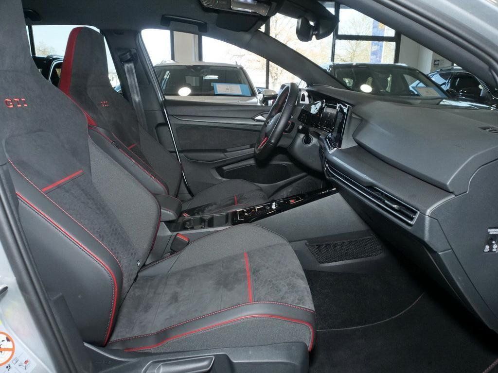 Volkswagen Golf GTI 8 2.0 TSI DSG Clubsport NAVI KAMERA IQ. foto 7