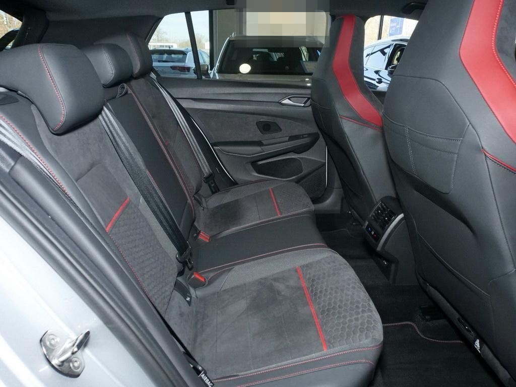 Volkswagen Golf GTI 8 2.0 TSI DSG Clubsport NAVI KAMERA IQ. foto 8