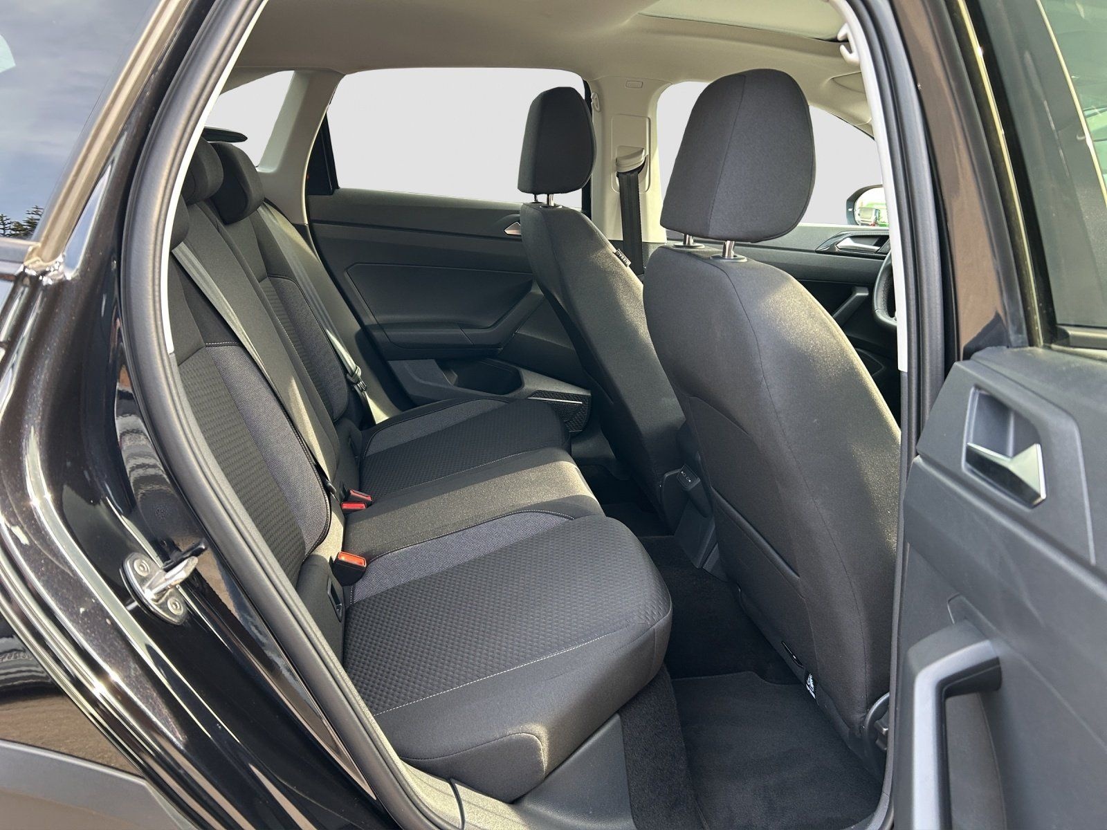 Volkswagen Taigo 1.0 TSI Life 5-J-GAR PANO KAMERA LED NAVI foto 23