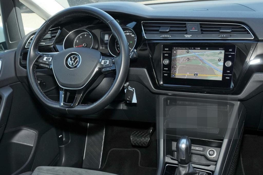 Volkswagen Touran 1.5 TSI DSG Highline NAVI KAMERA STANDH foto 6