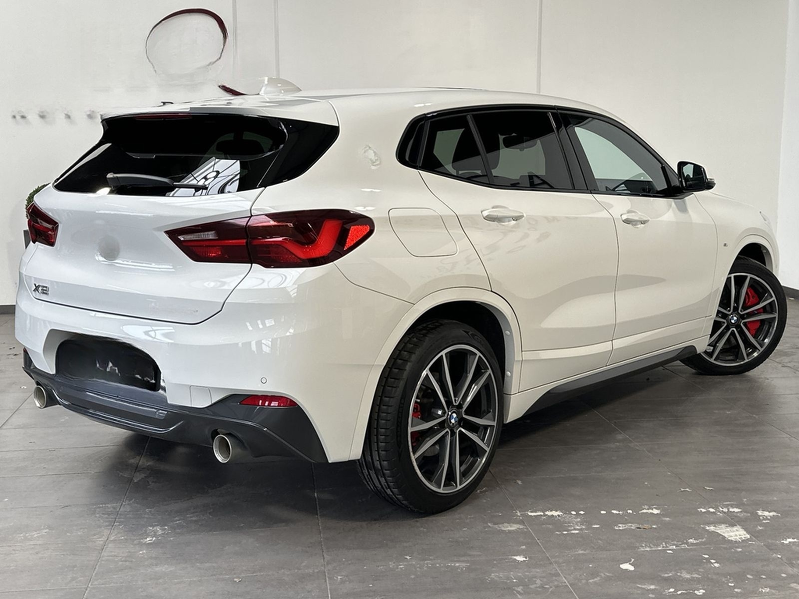 BMW X2 xDrive20d M-Sport NAV+LED+AHK+PANO+KAM+19ZOLL foto 4