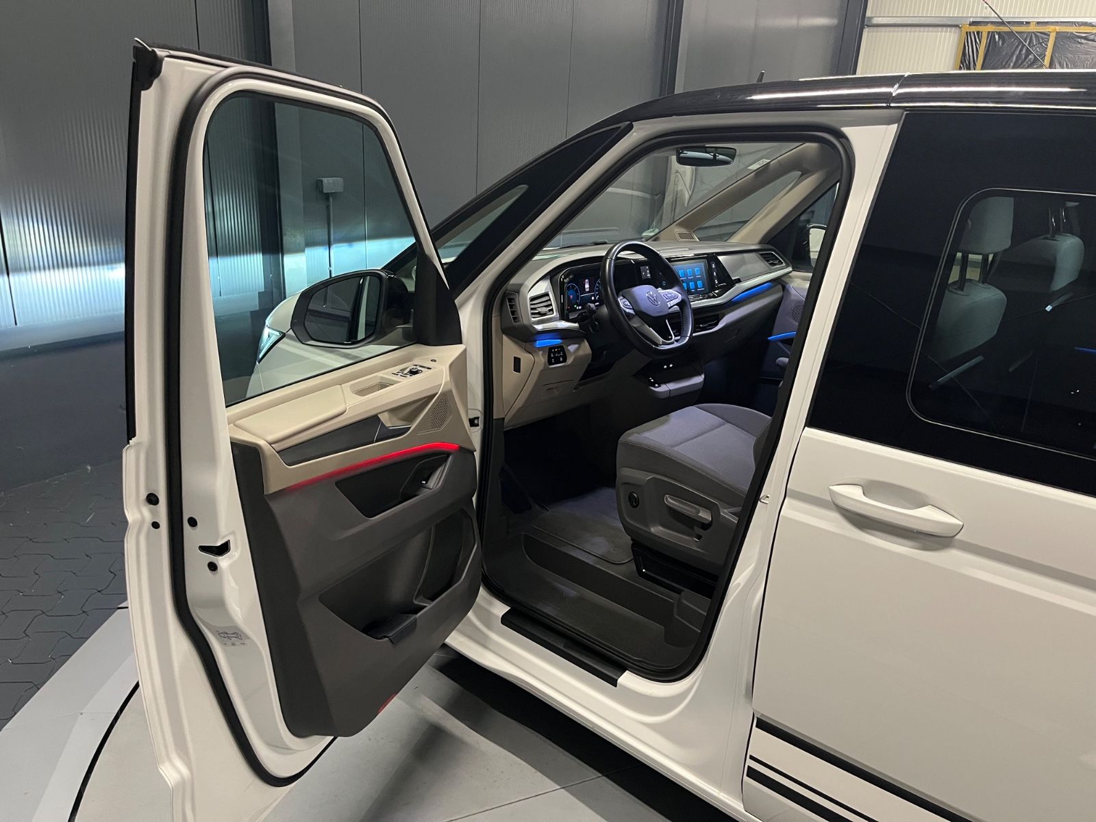 Volkswagen T7 Multivan Edition lang*EasyOpen*KAMERA*KEYLESS foto 13