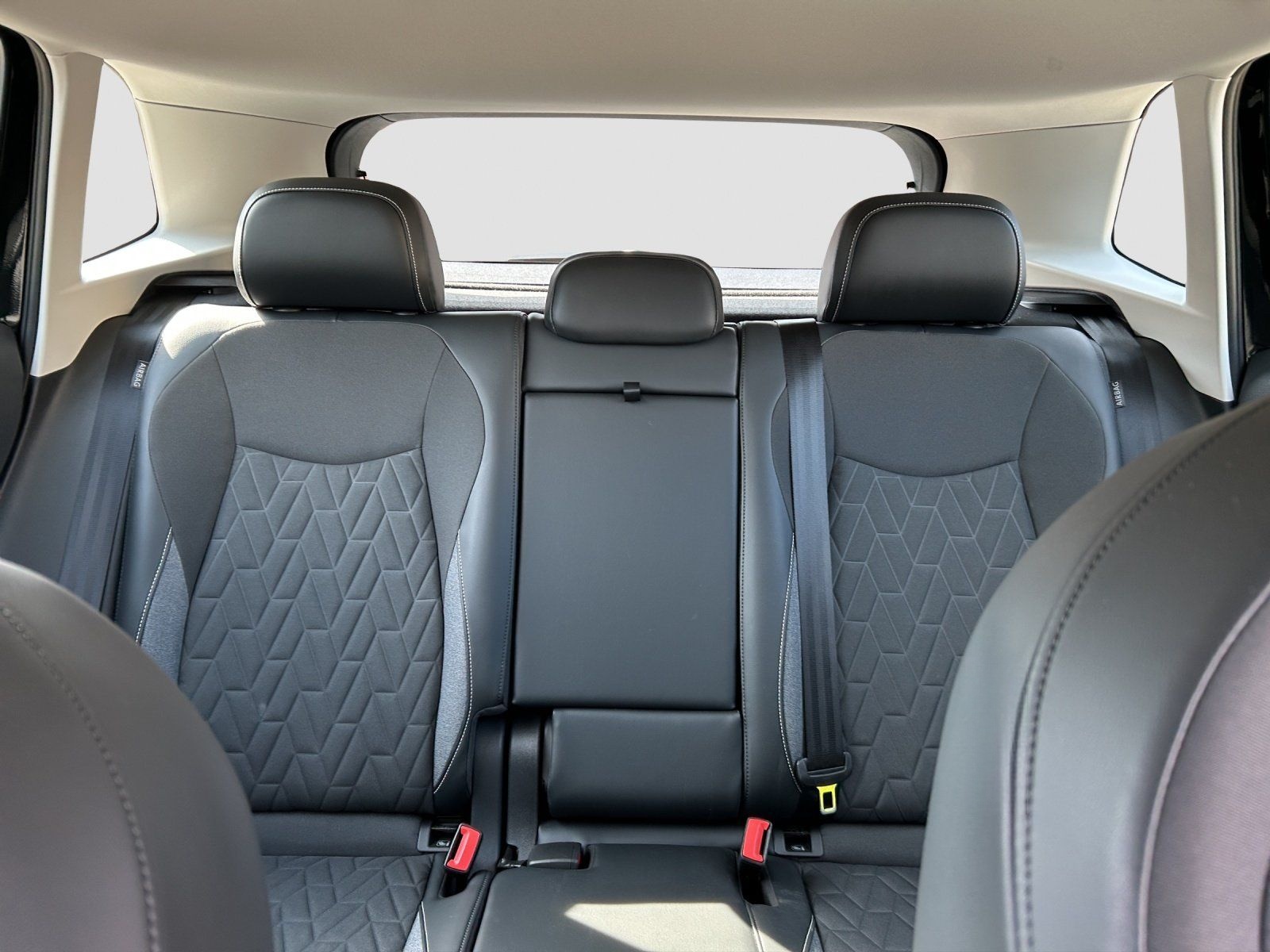 Volkswagen Tiguan 2.0 TDI DSG Goal NAVI AHK KAMERA DIG.COCK foto 17
