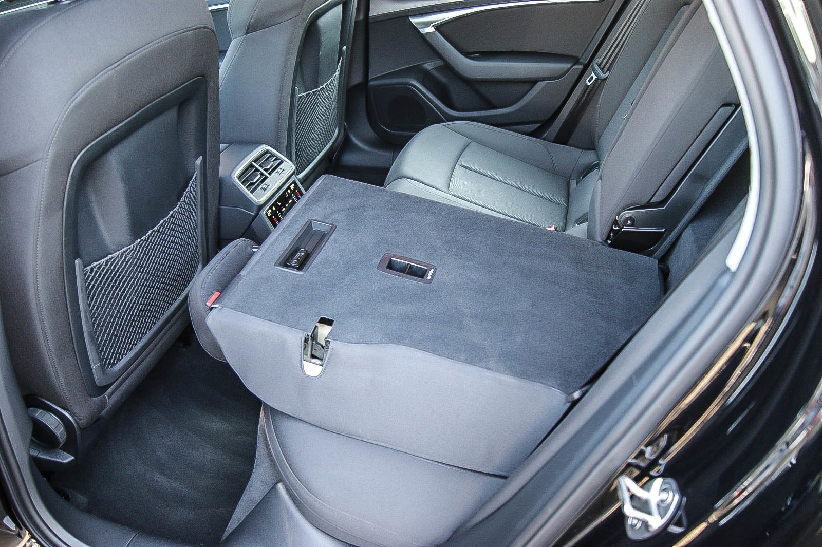 Audi A6 Avant 50 TFSI e quattro S-LINE MATRIX ANHZV foto 24