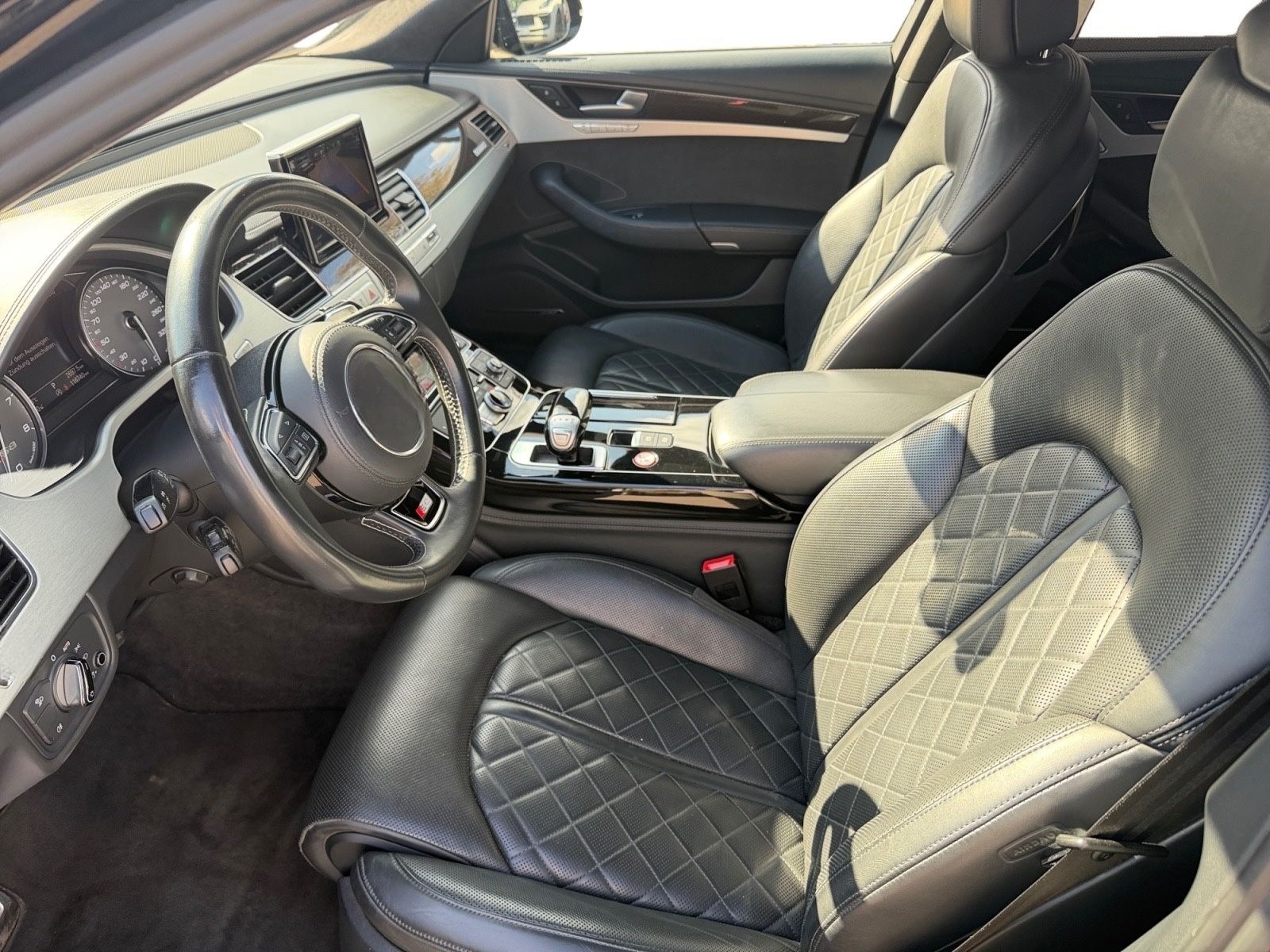 Audi S8 4.0 TFSI quattro plus foto 10