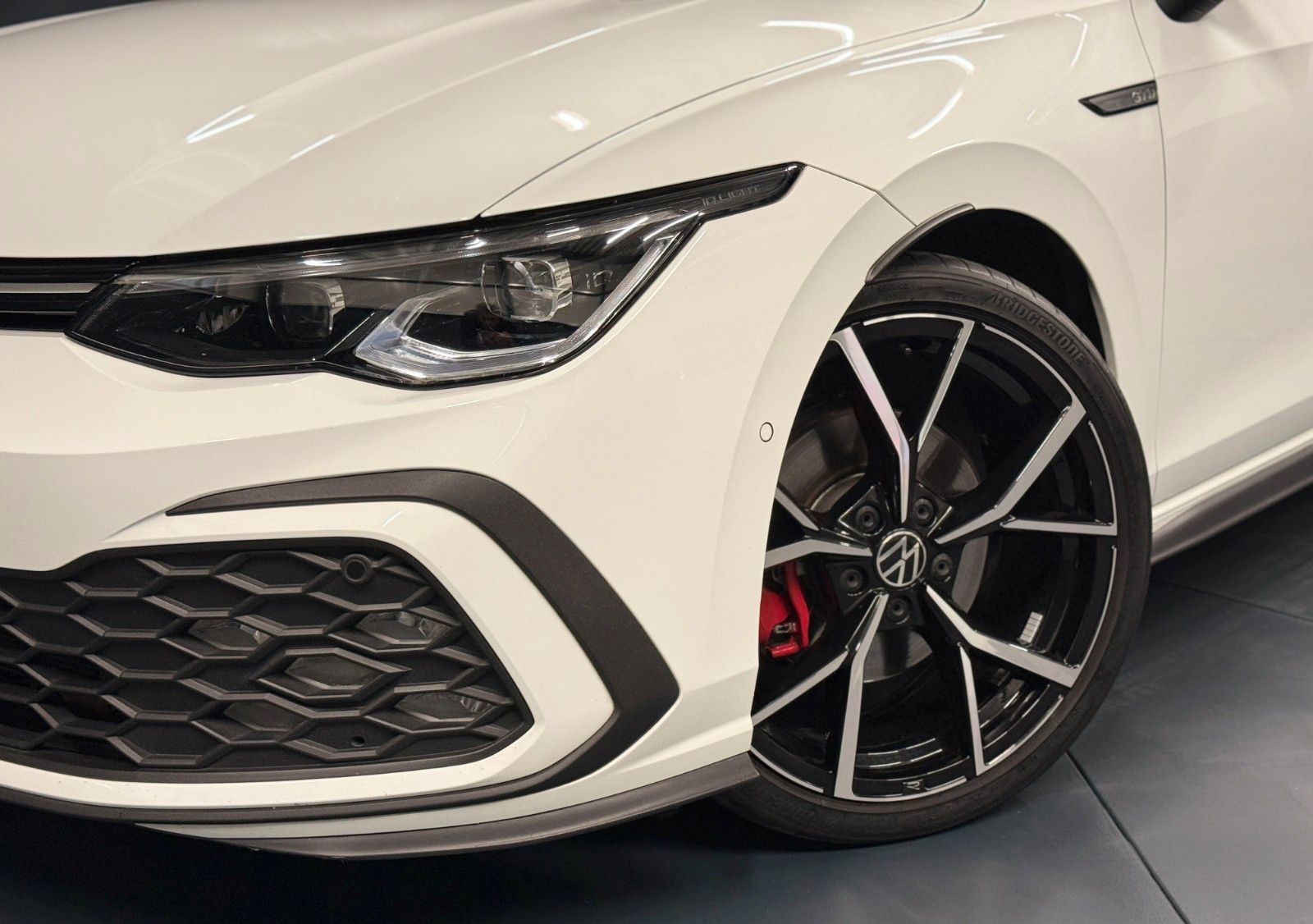 Volkswagen Golf GTD *Black Style*19Zoll*PANORAMA*LEDER*H&K* foto 2