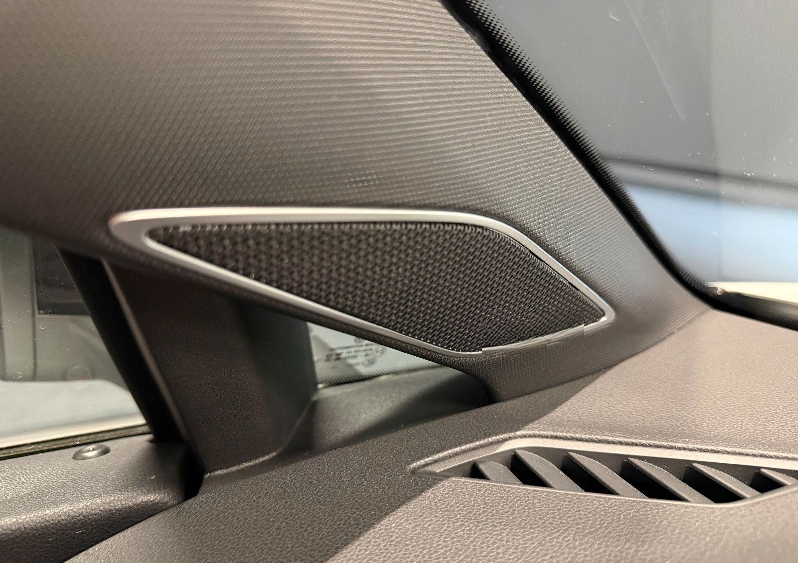 Volkswagen Golf GTD *Black Style*19Zoll*PANORAMA*LEDER*H&K* foto 24