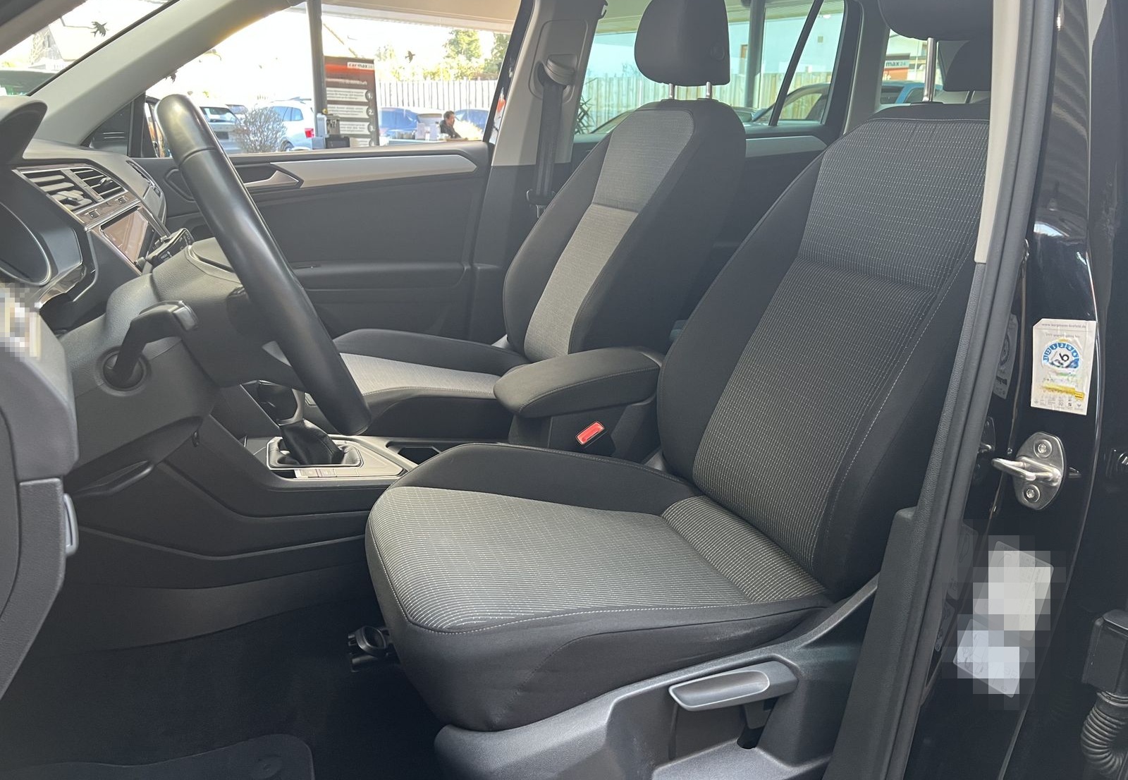 Volkswagen Tiguan 2.0 TDI DSG LED-Matrix Navi Discover PDC foto 2