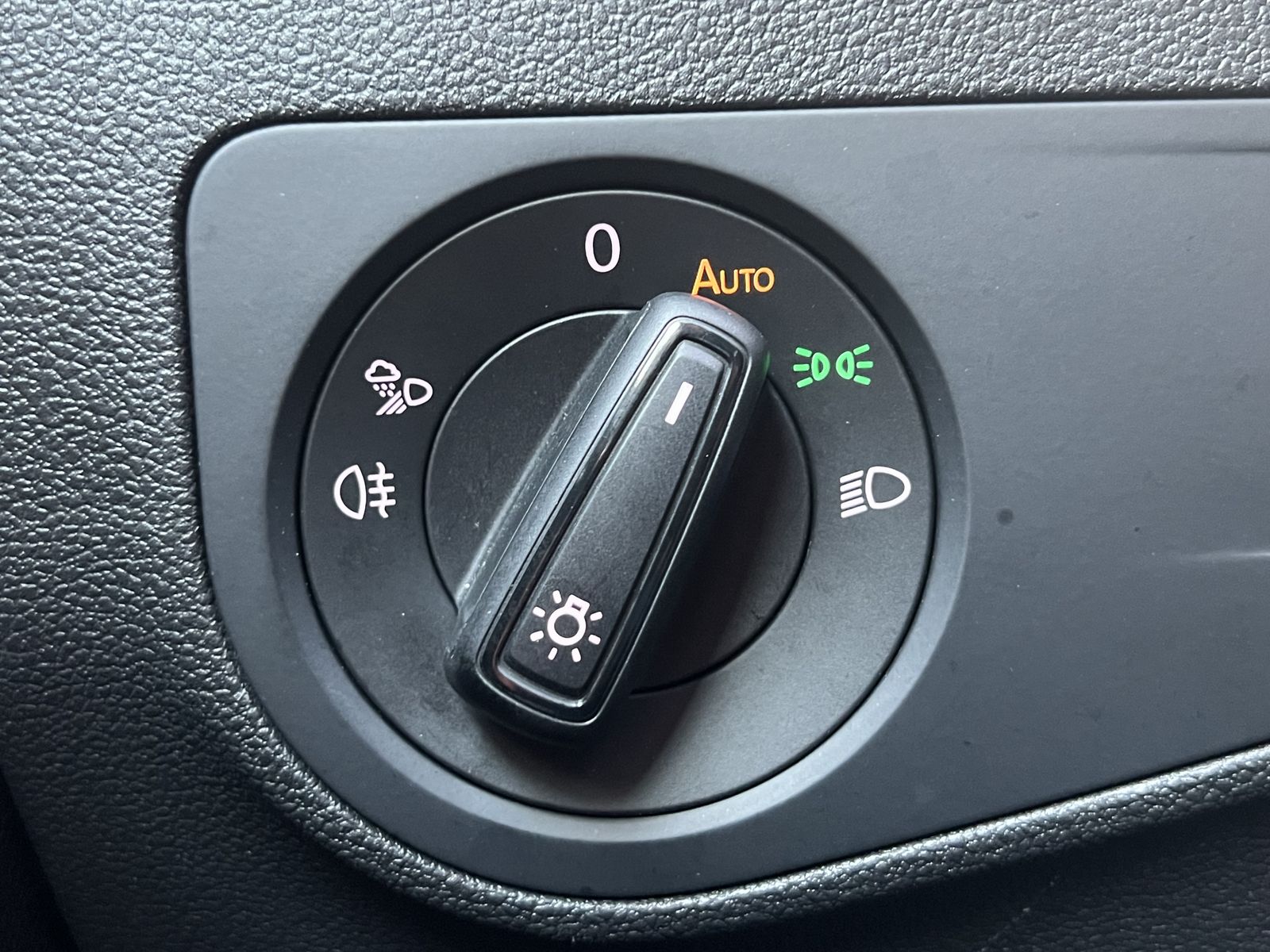 Volkswagen Tiguan 2.0 TDI DSG LED-Matrix Navi Discover PDC foto 22
