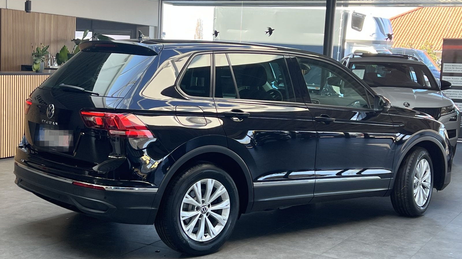 Volkswagen Tiguan 2.0 TDI DSG LED-Matrix Navi Discover PDC foto 7