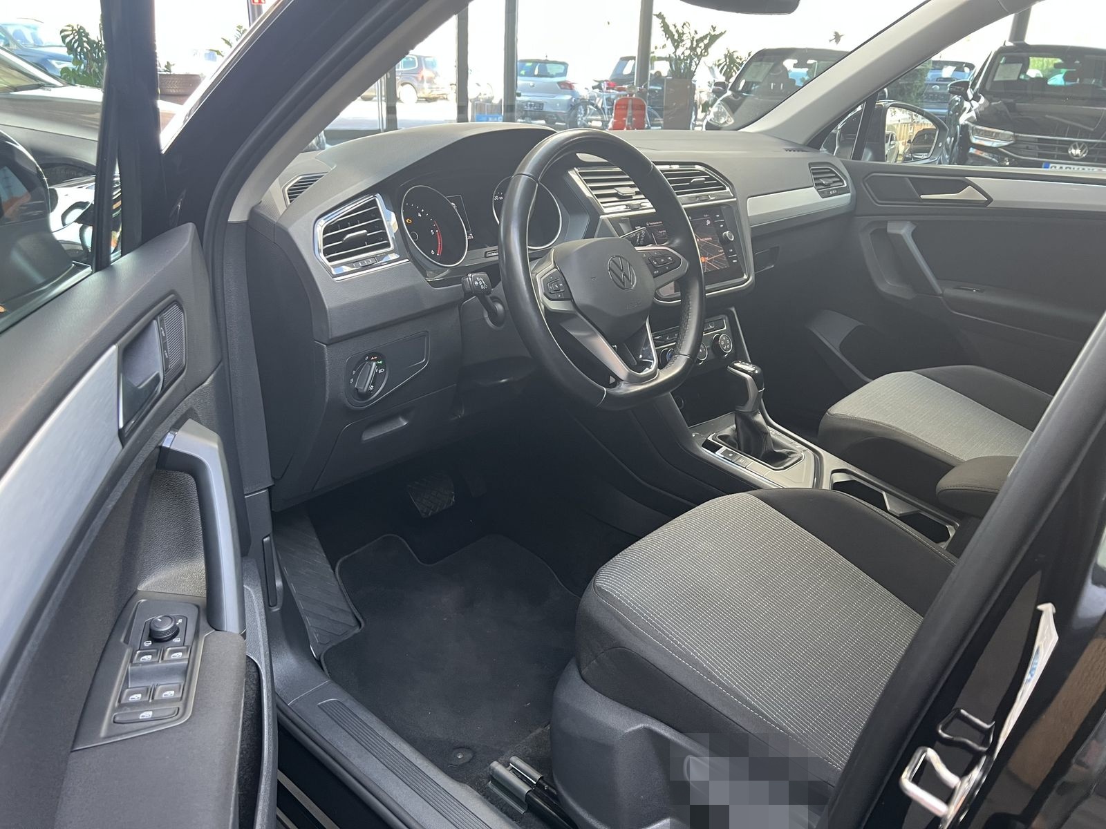 Volkswagen Tiguan 2.0 TDI DSG LED-Matrix Navi Discover PDC foto 8