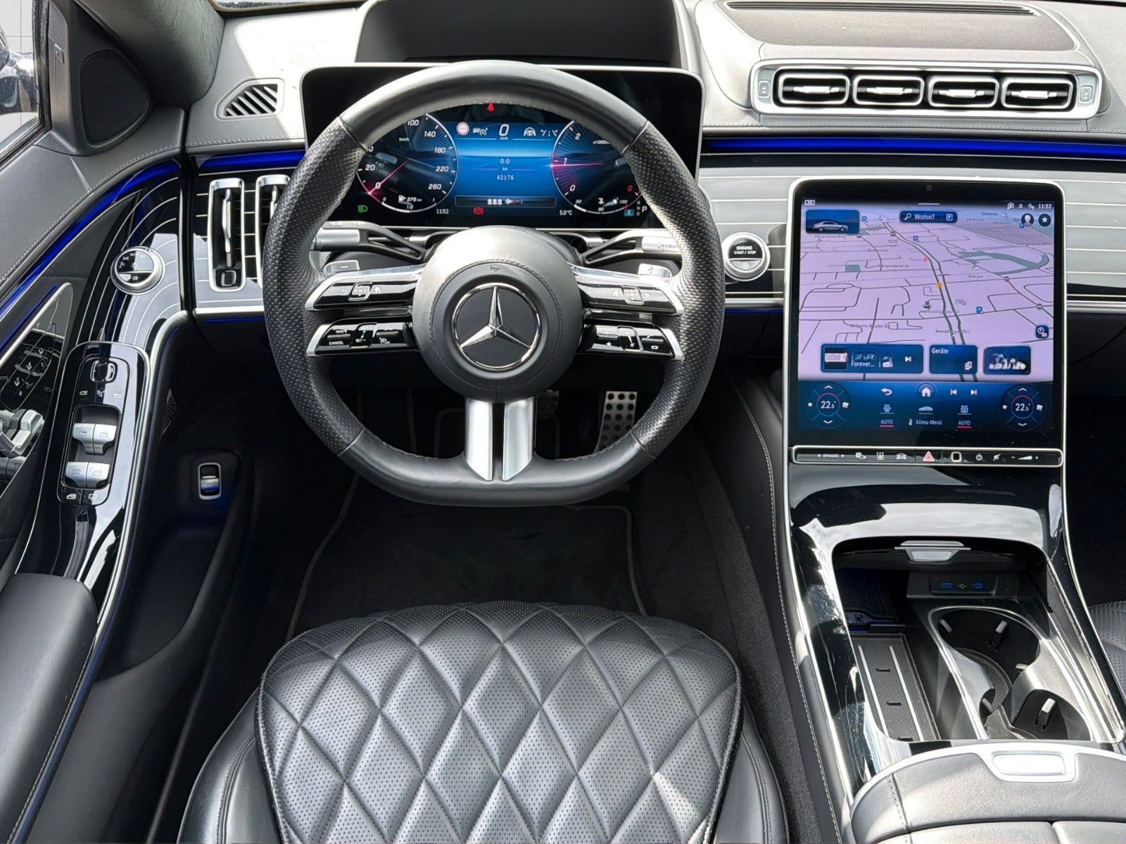 Mercedes-Benz 4Matic AMG Head-UP Burmester PANO Memory foto 12