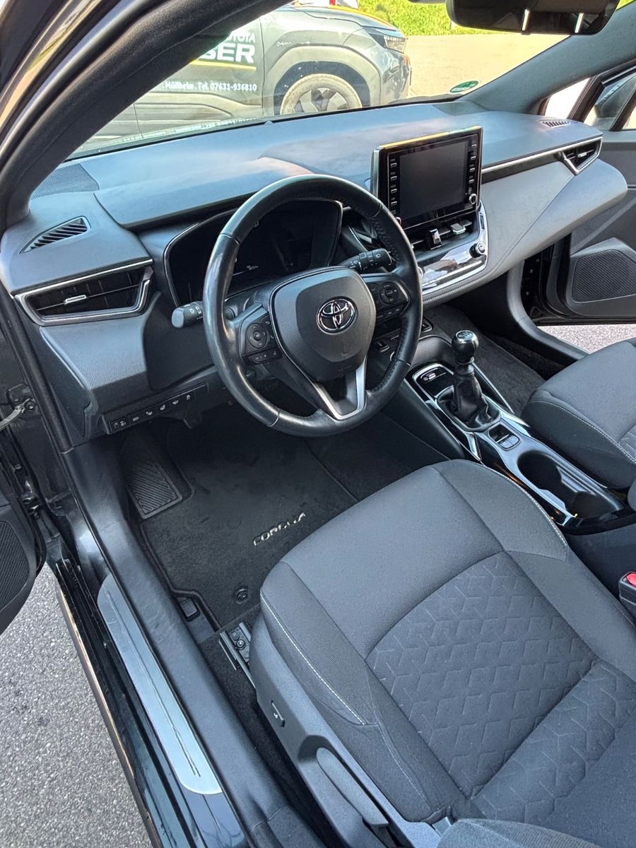 Toyota Corolla Touring Sports Team D foto 4