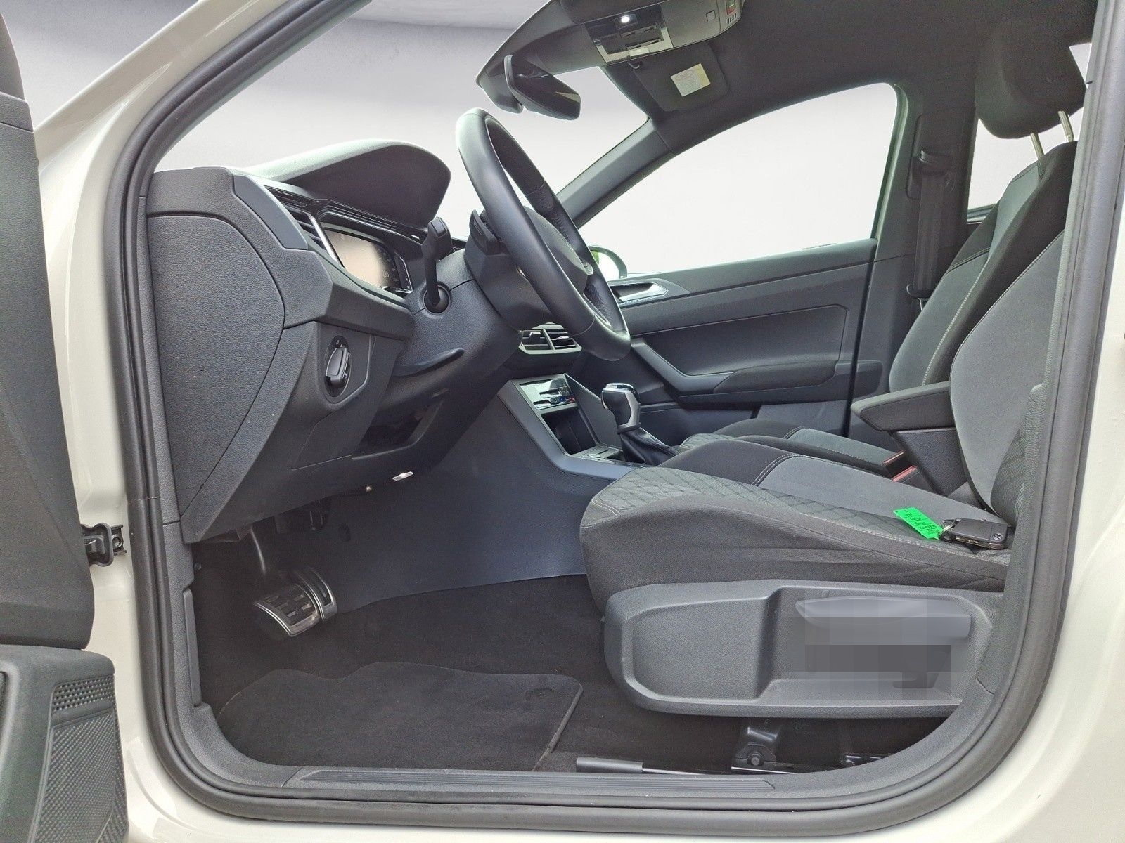 Volkswagen Taigo 1.0 TSI R-LINE foto 6