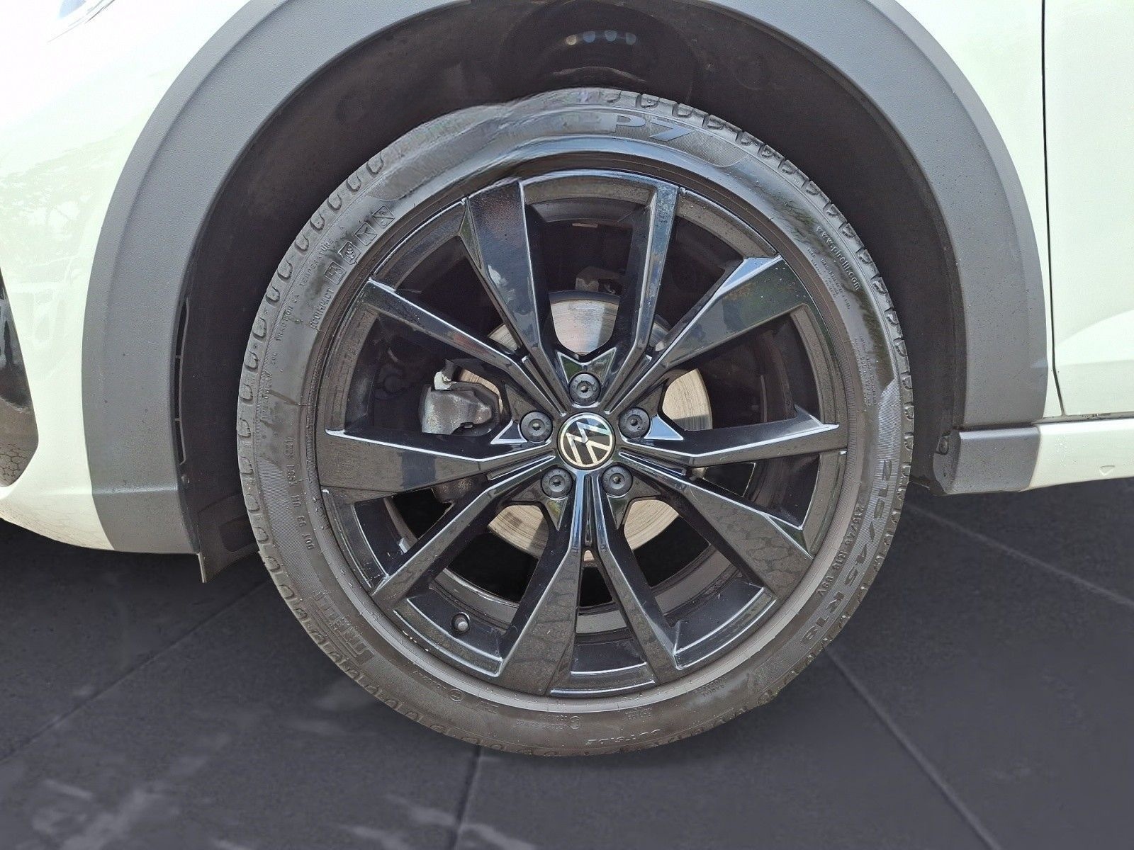 Volkswagen Taigo 1.0 TSI R-LINE foto 10