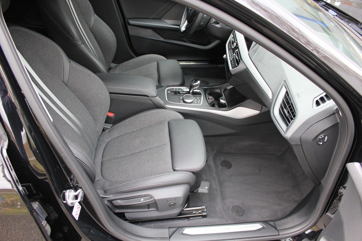 BMW 120dA Advantage -Naiv-Sportsitze-HiFi-LM17" foto 7